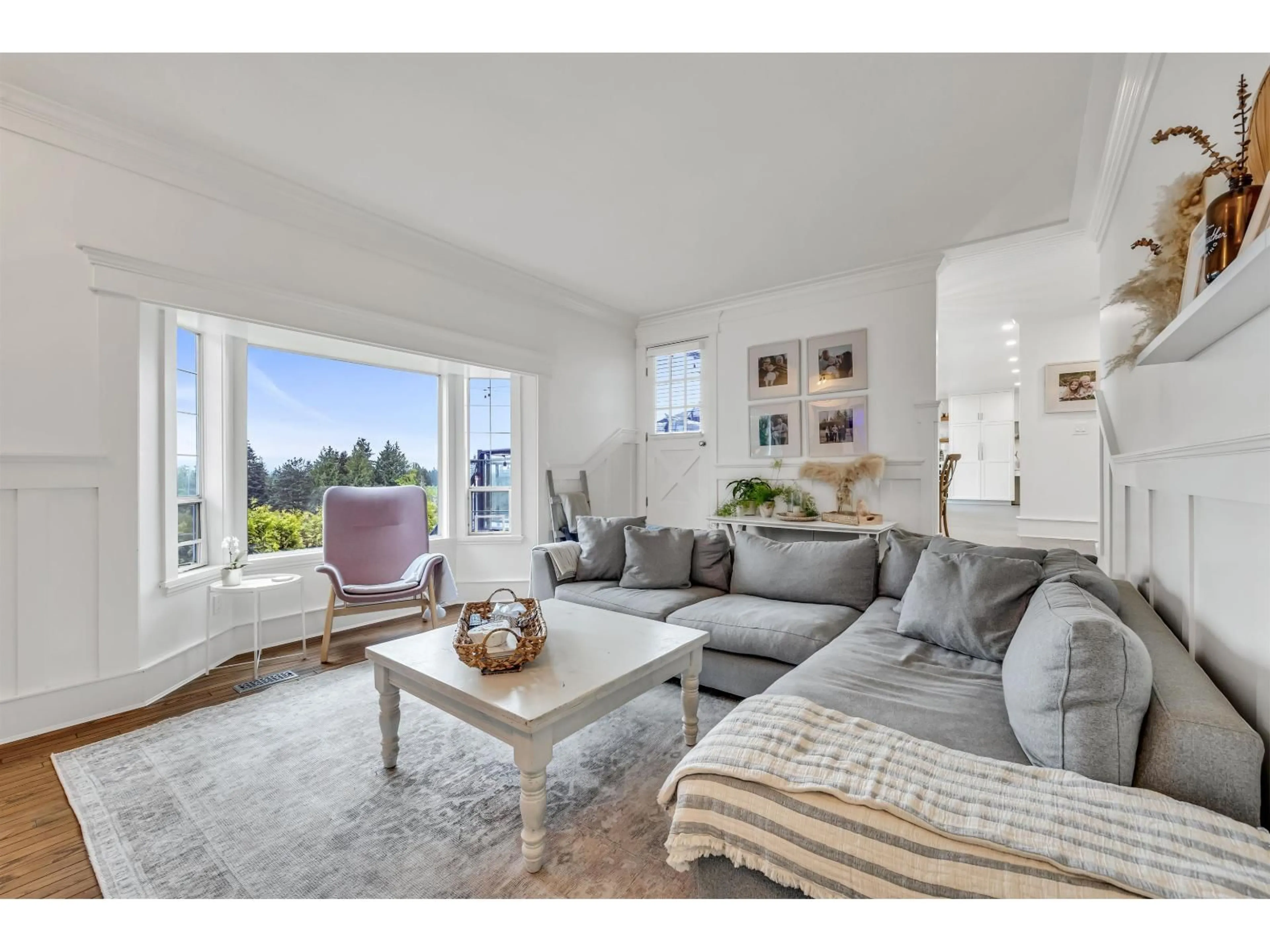 Living room with furniture, unknown for 20755 46A, Langley British Columbia V3A3K1