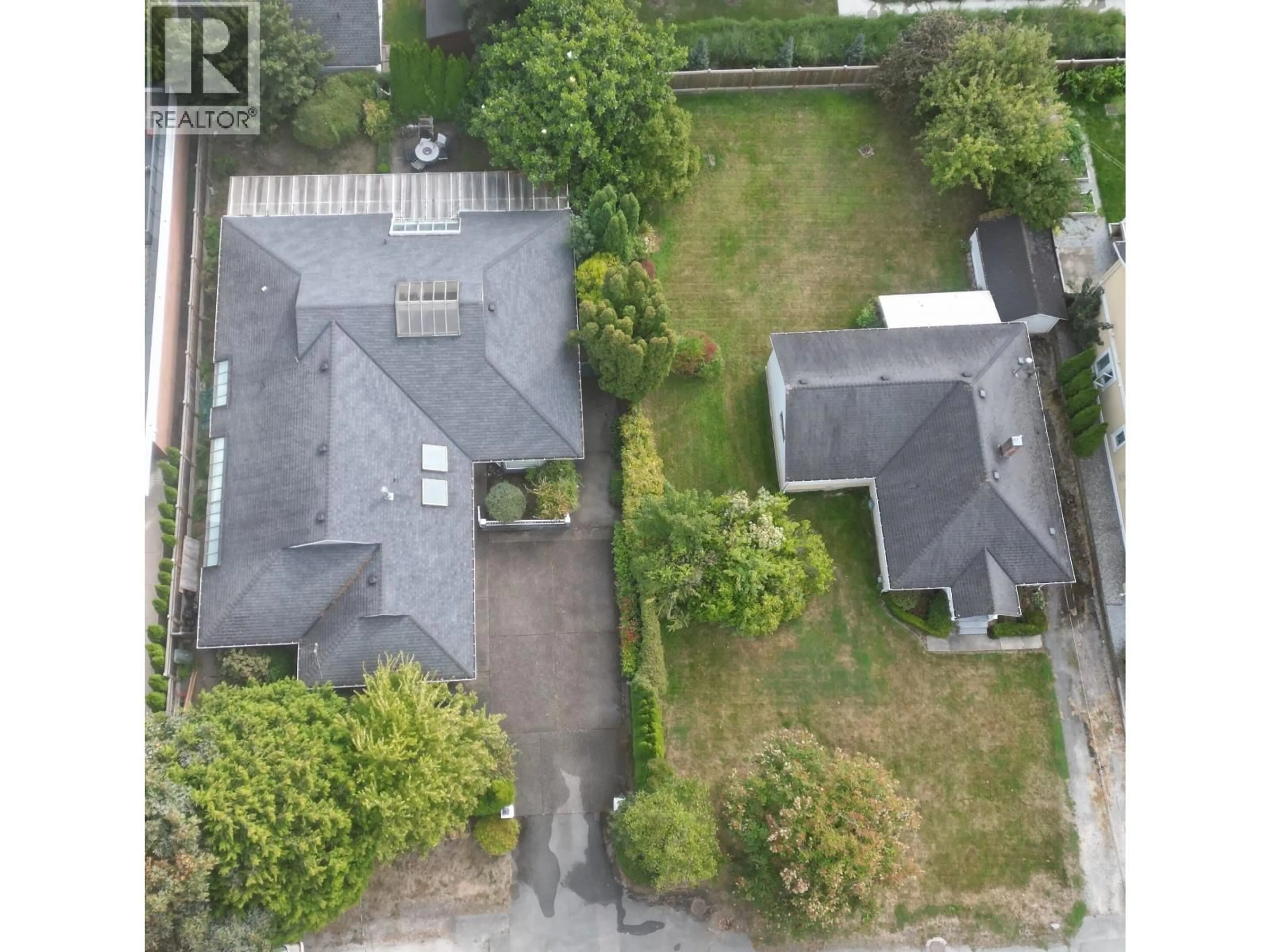 A pic from outside/outdoor area/front of a property/back of a property/a pic from drone, street for 4664 51 STREET, Delta British Columbia V4K2V7