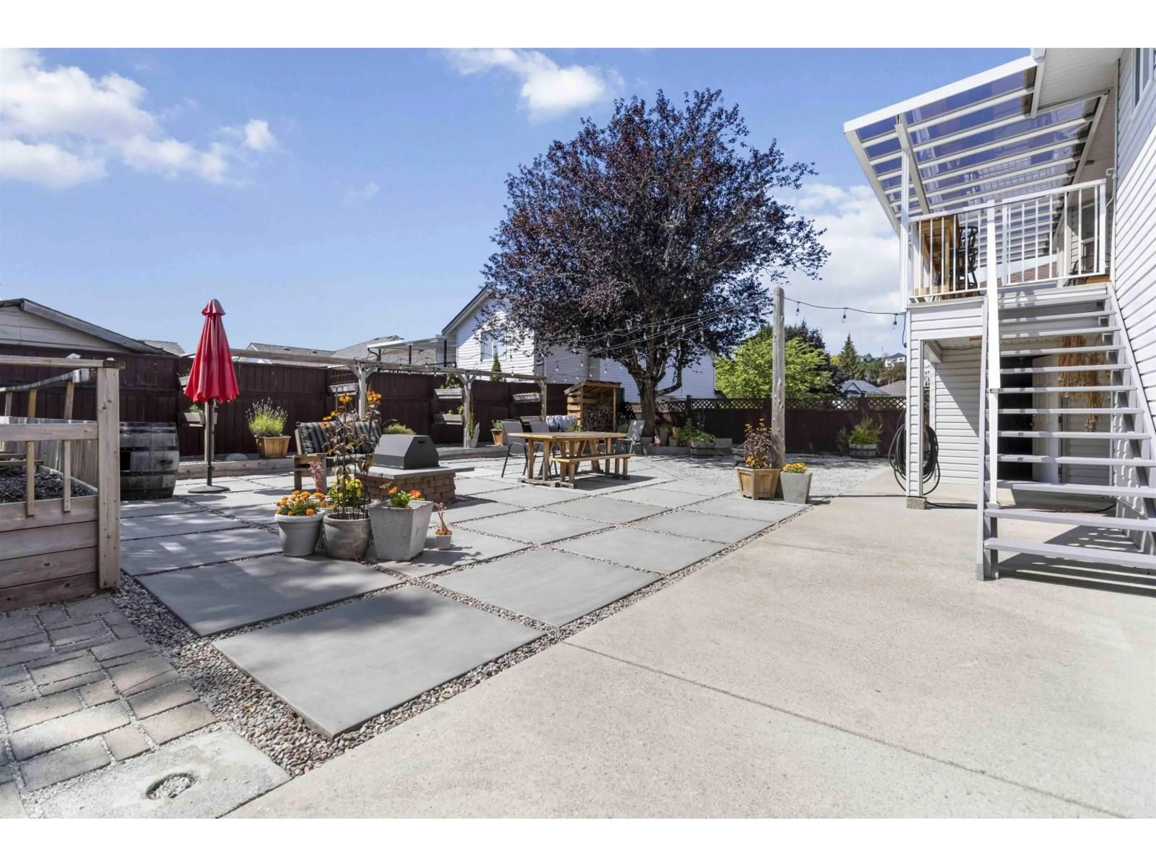 Patio, street for 8181 KUNIMOTO, Mission British Columbia V2V7A4