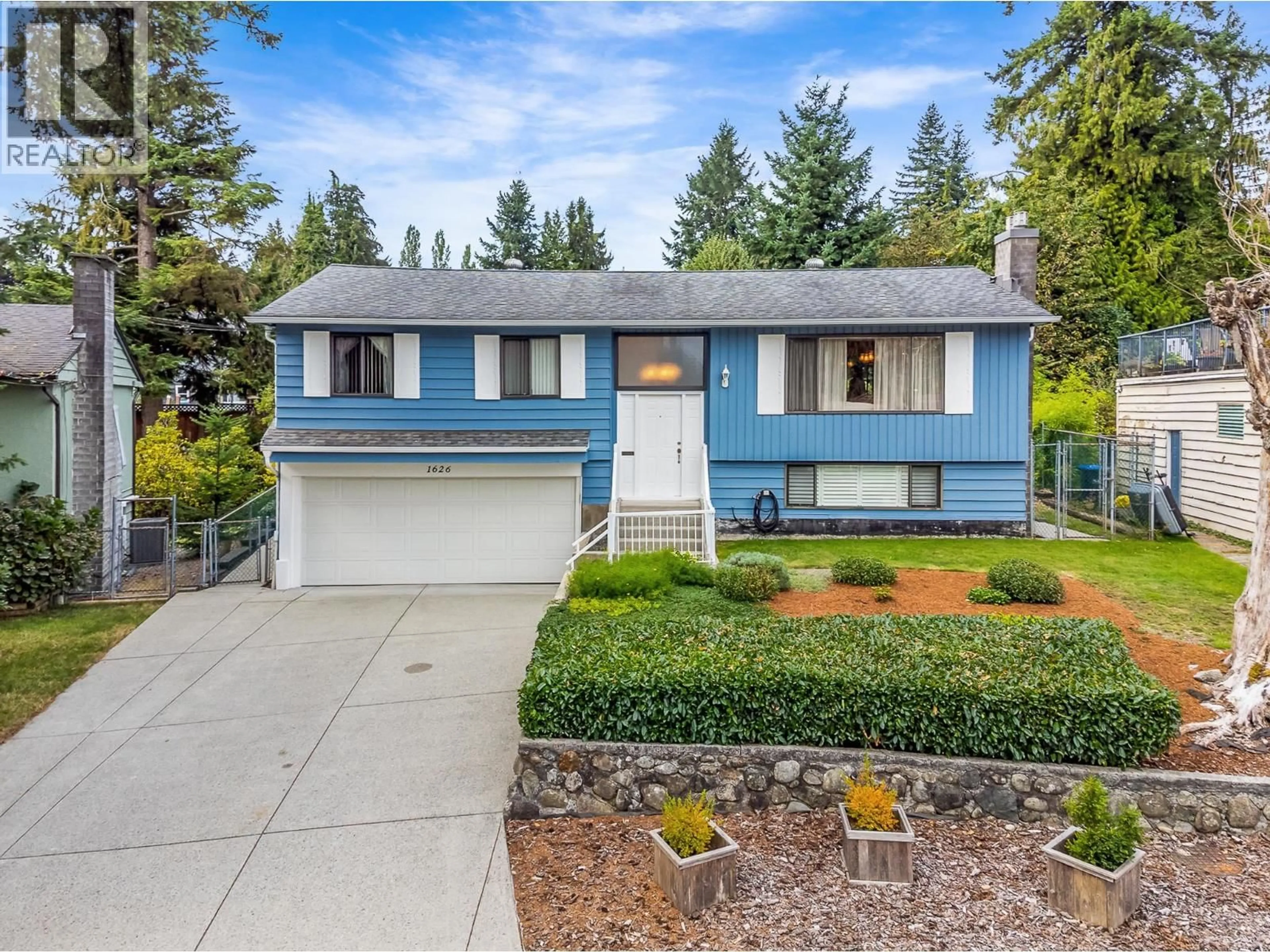 Home with vinyl exterior material, street for 1626 OUGHTON DRIVE, Port Coquitlam British Columbia V3C1H7