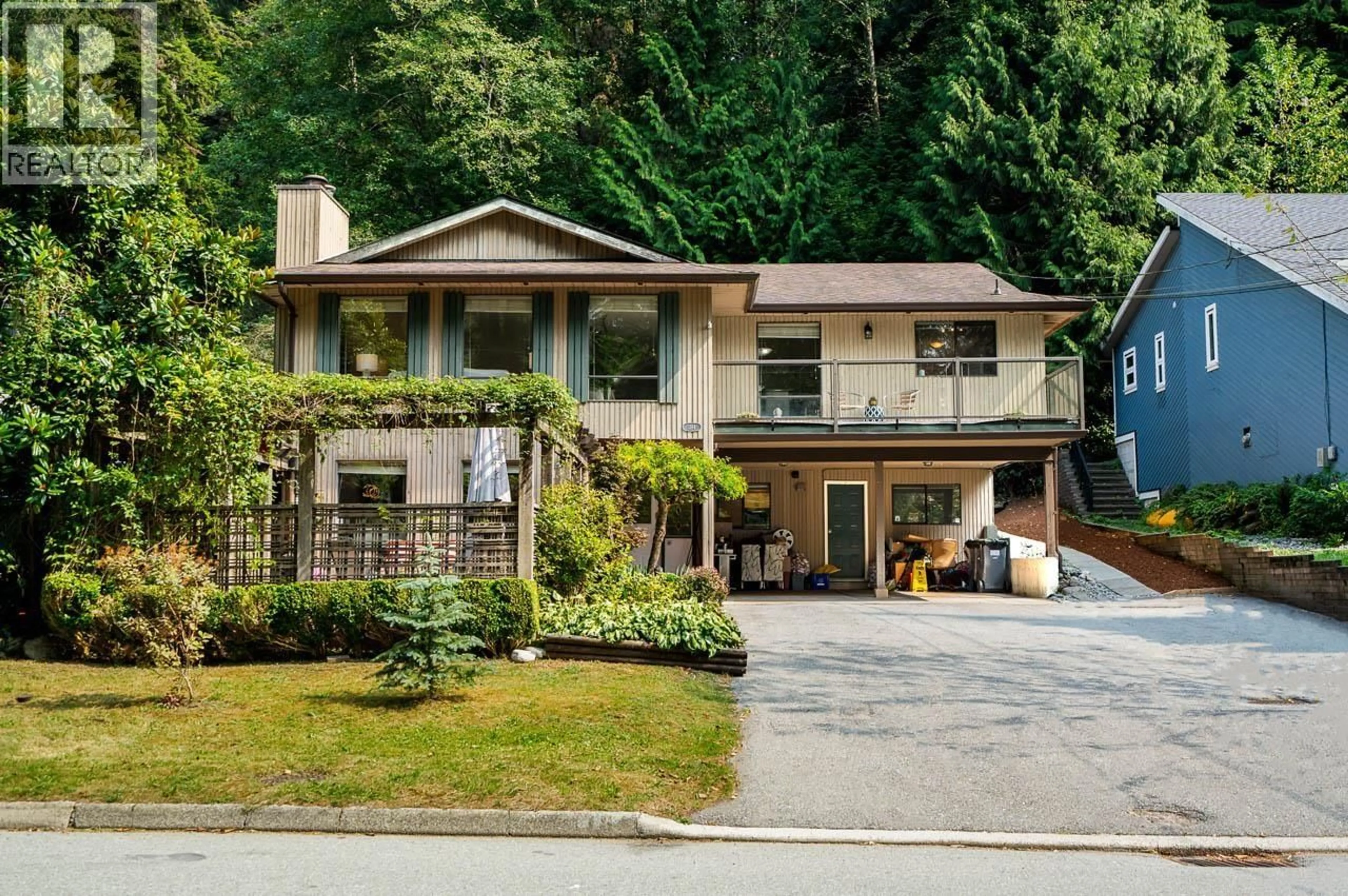 Home with vinyl exterior material, street for 1184 RIVERSIDE DRIVE, North Vancouver British Columbia V7H1V5