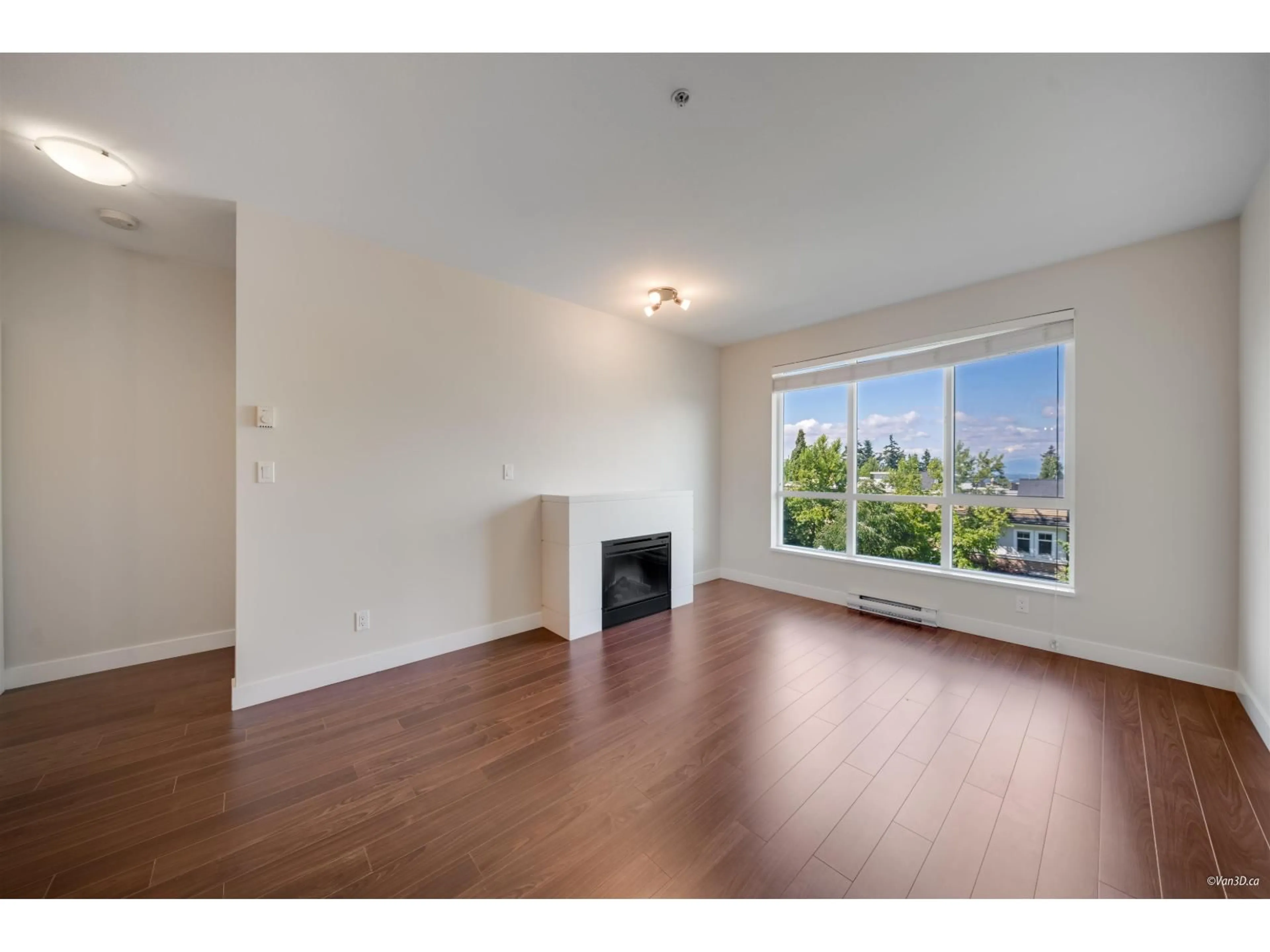 A pic of a room for 210 - 15850 26, Surrey British Columbia V3S2N6