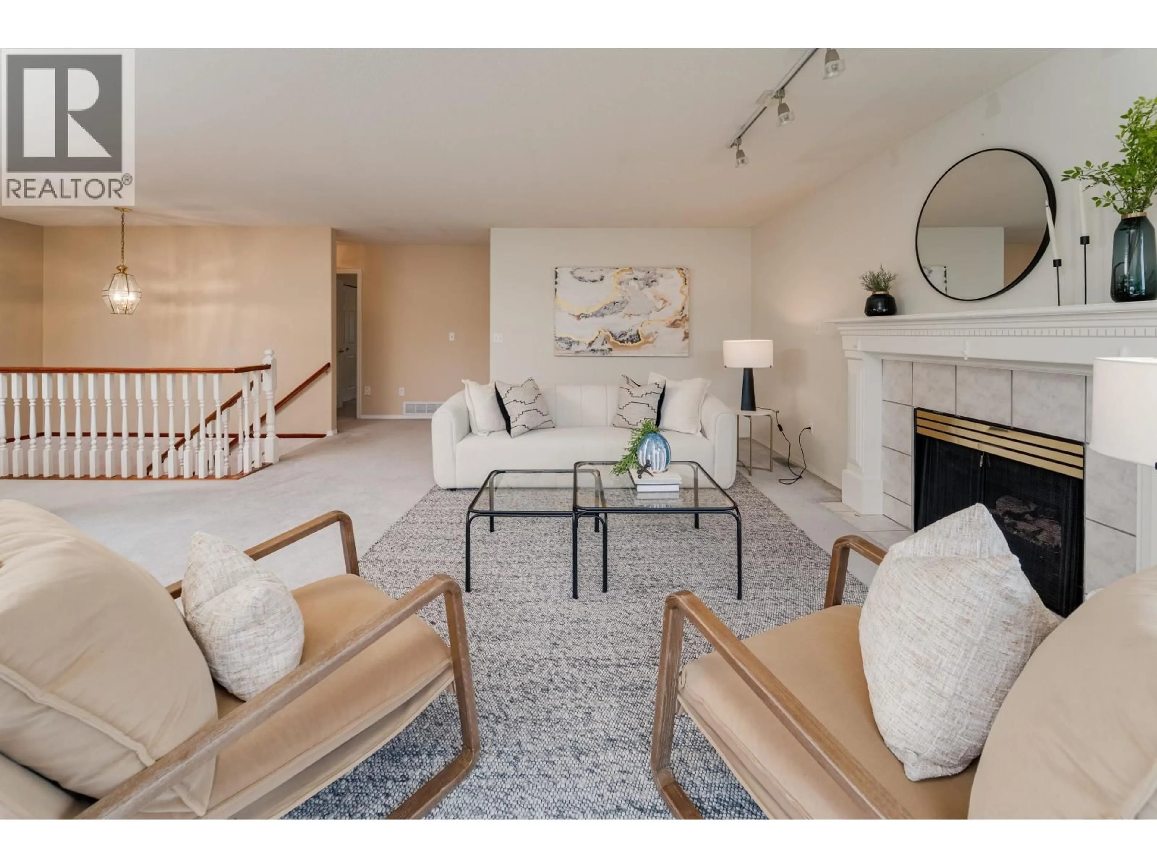 Living room with furniture, unknown for 21282 CAMPBELL AVENUE, Maple Ridge British Columbia V2X7G6