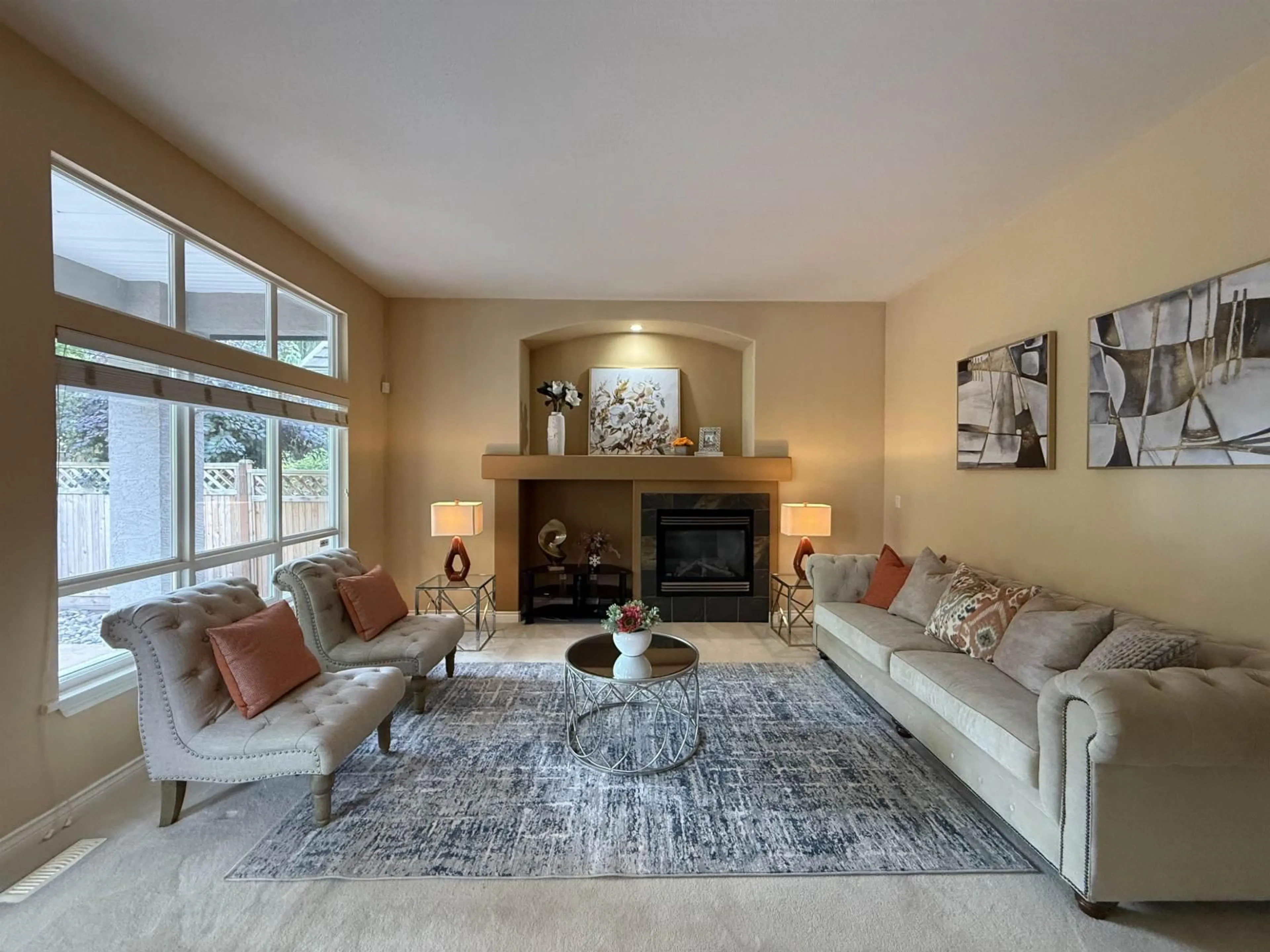 Living room with furniture, unknown for 3458 ROSEMARY HEIGHTS, Surrey British Columbia V3Z0M4