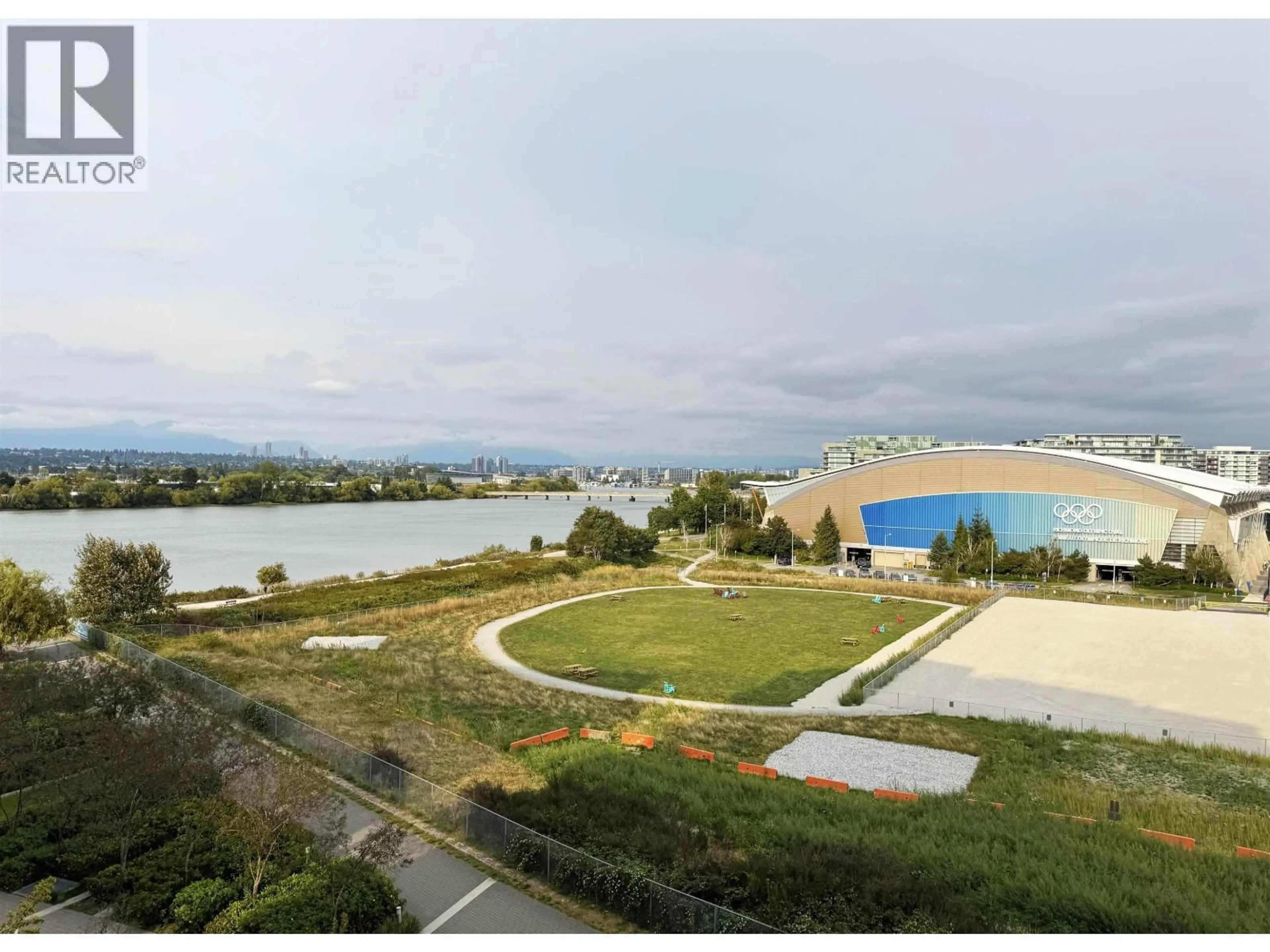 A pic from outside/outdoor area/front of a property/back of a property/a pic from drone, water/lake/river/ocean view for 604 - 5111 BRIGHOUSE WAY, Richmond British Columbia V7C0A6