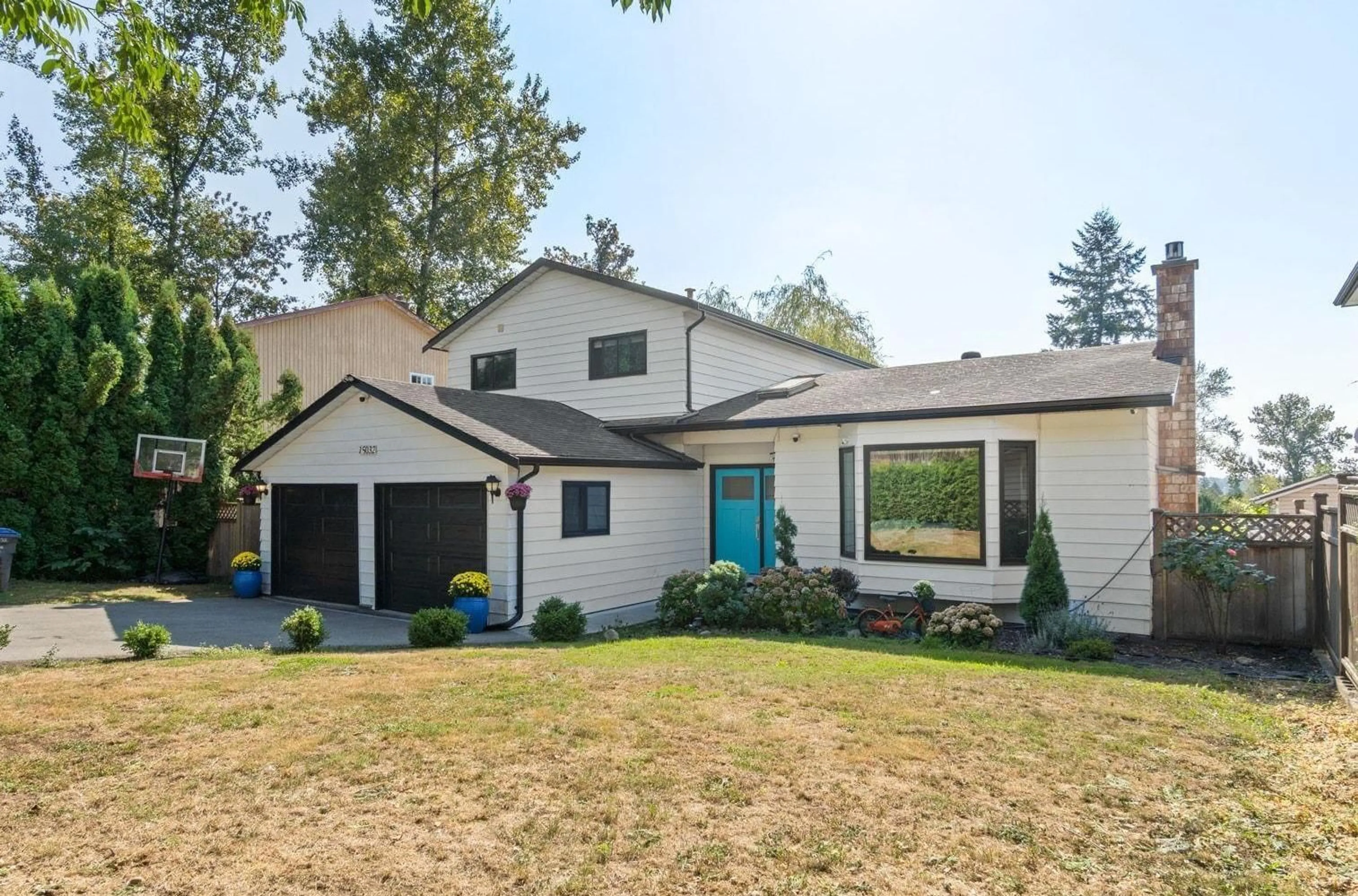 Home with vinyl exterior material, unknown for 15032 SPENSER, Surrey British Columbia V3S5Z7