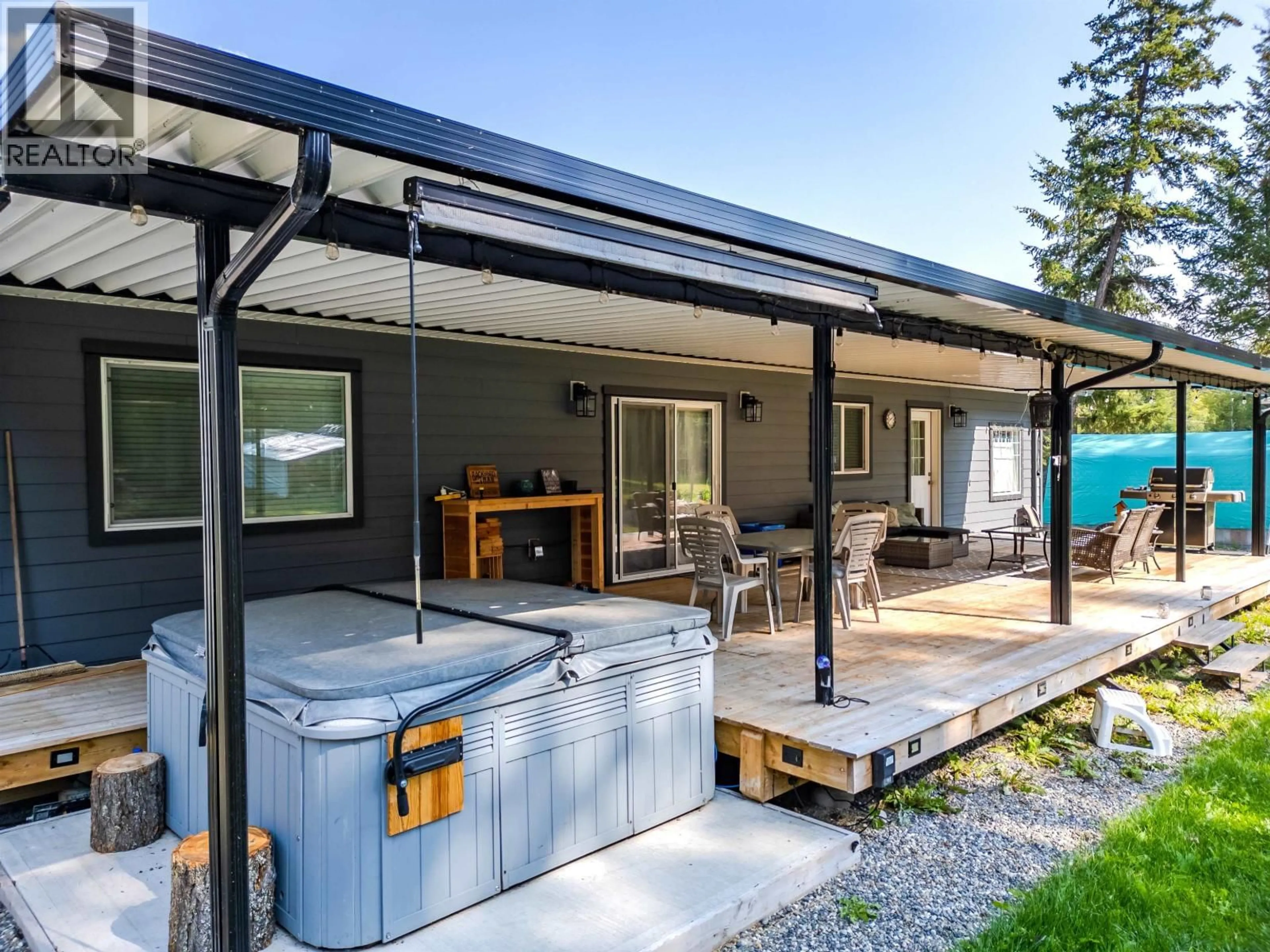 Home with vinyl exterior material, unknown for 5310 KALLUM DRIVE, 108 Mile Ranch British Columbia V0K2Z0