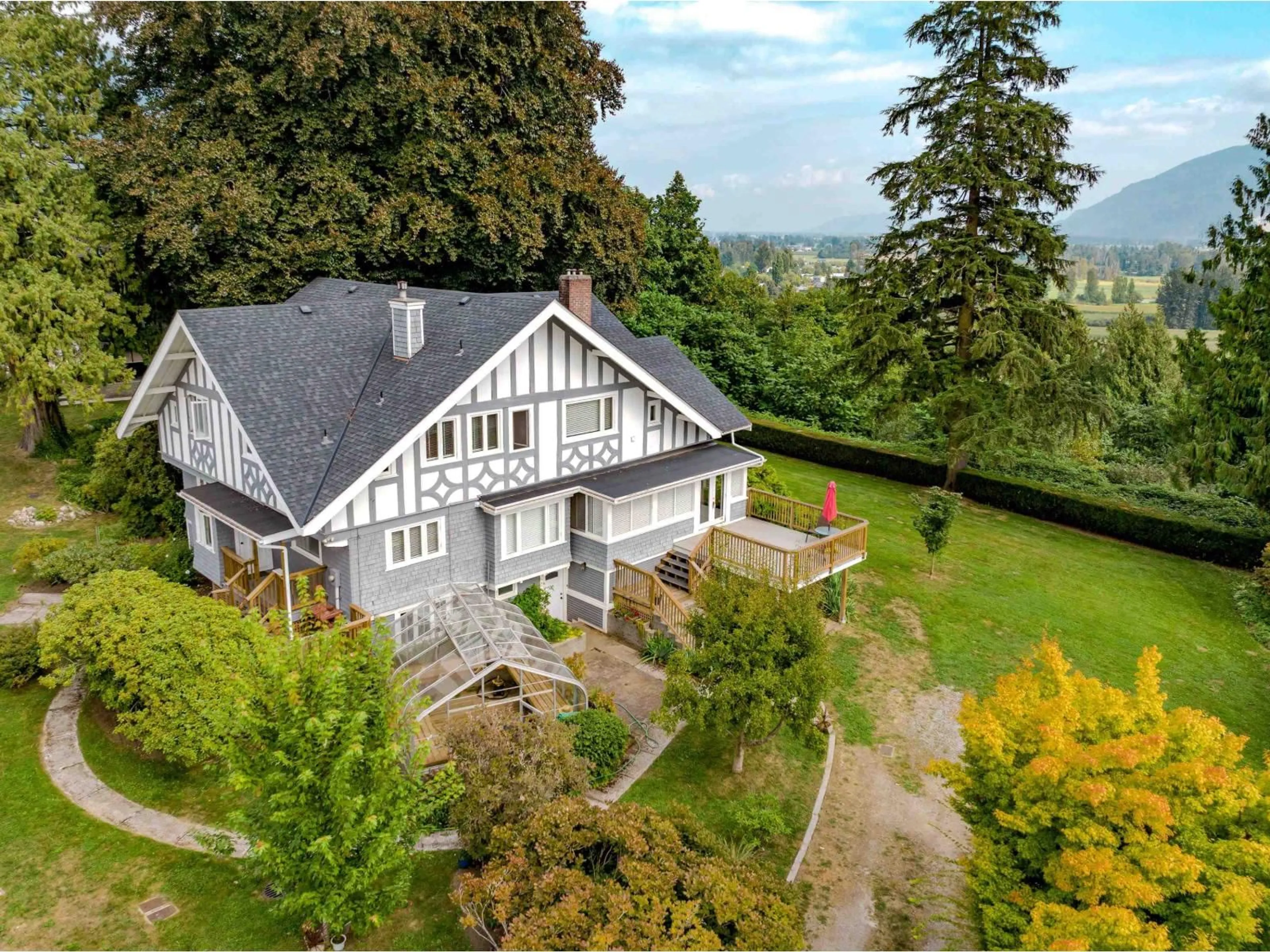 A pic from outside/outdoor area/front of a property/back of a property/a pic from drone, unknown for 35280 EWERT, Mission British Columbia V2V0G3