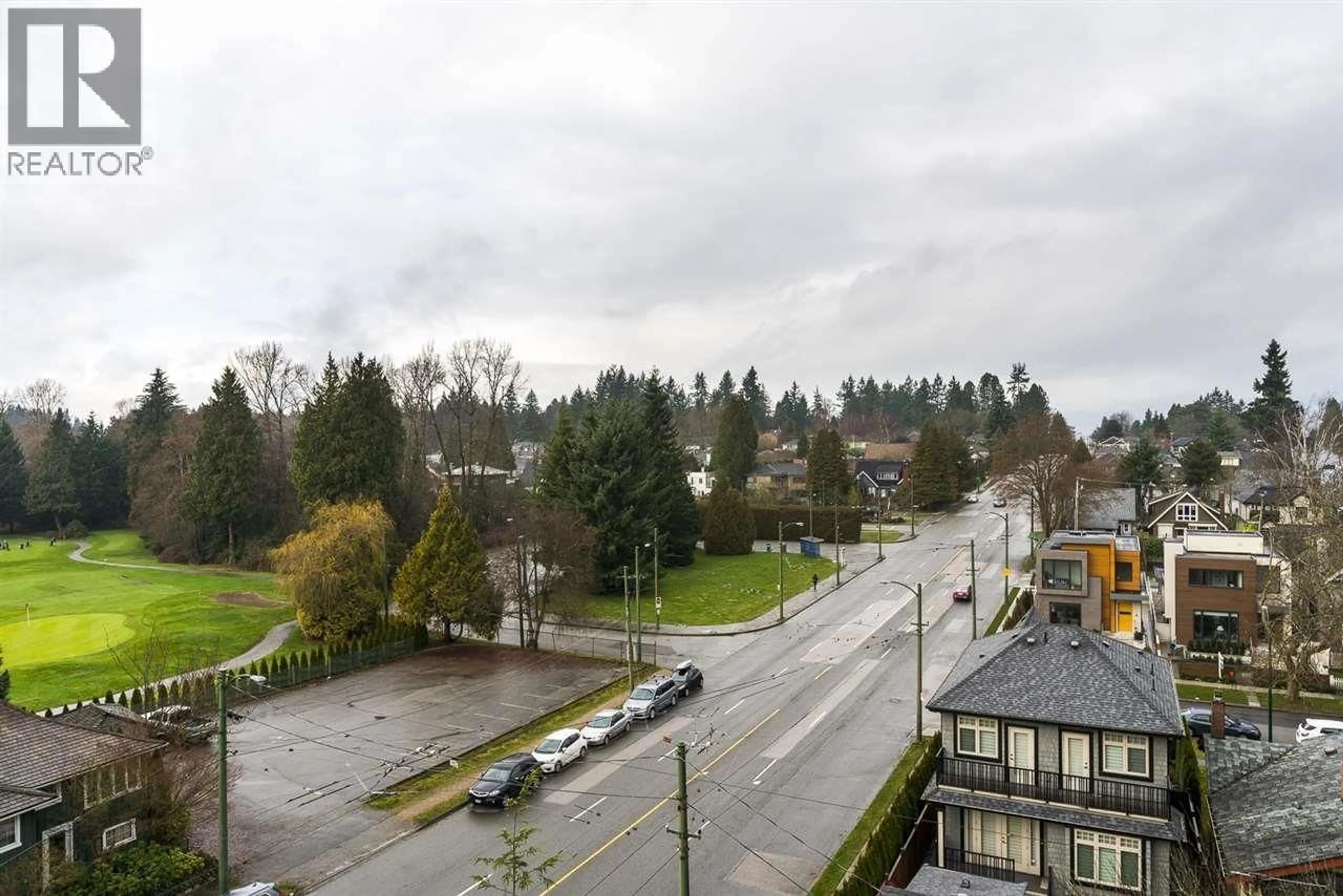 A pic from outside/outdoor area/front of a property/back of a property/a pic from drone, city buildings view from balcony for 604 - 4691 10TH AVENUE, Vancouver British Columbia V6R2J3