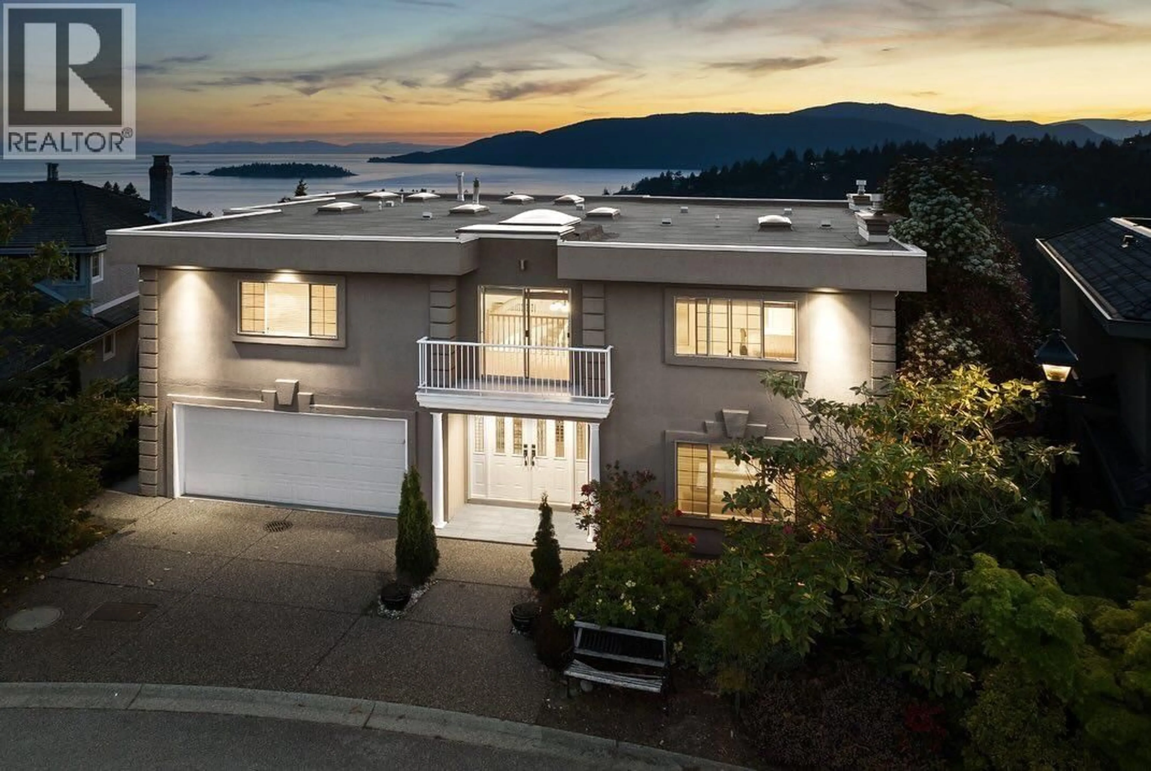 A pic from outside/outdoor area/front of a property/back of a property/a pic from drone, mountain view for 5532 WESTHAVEN ROAD, West Vancouver British Columbia V7W3E9