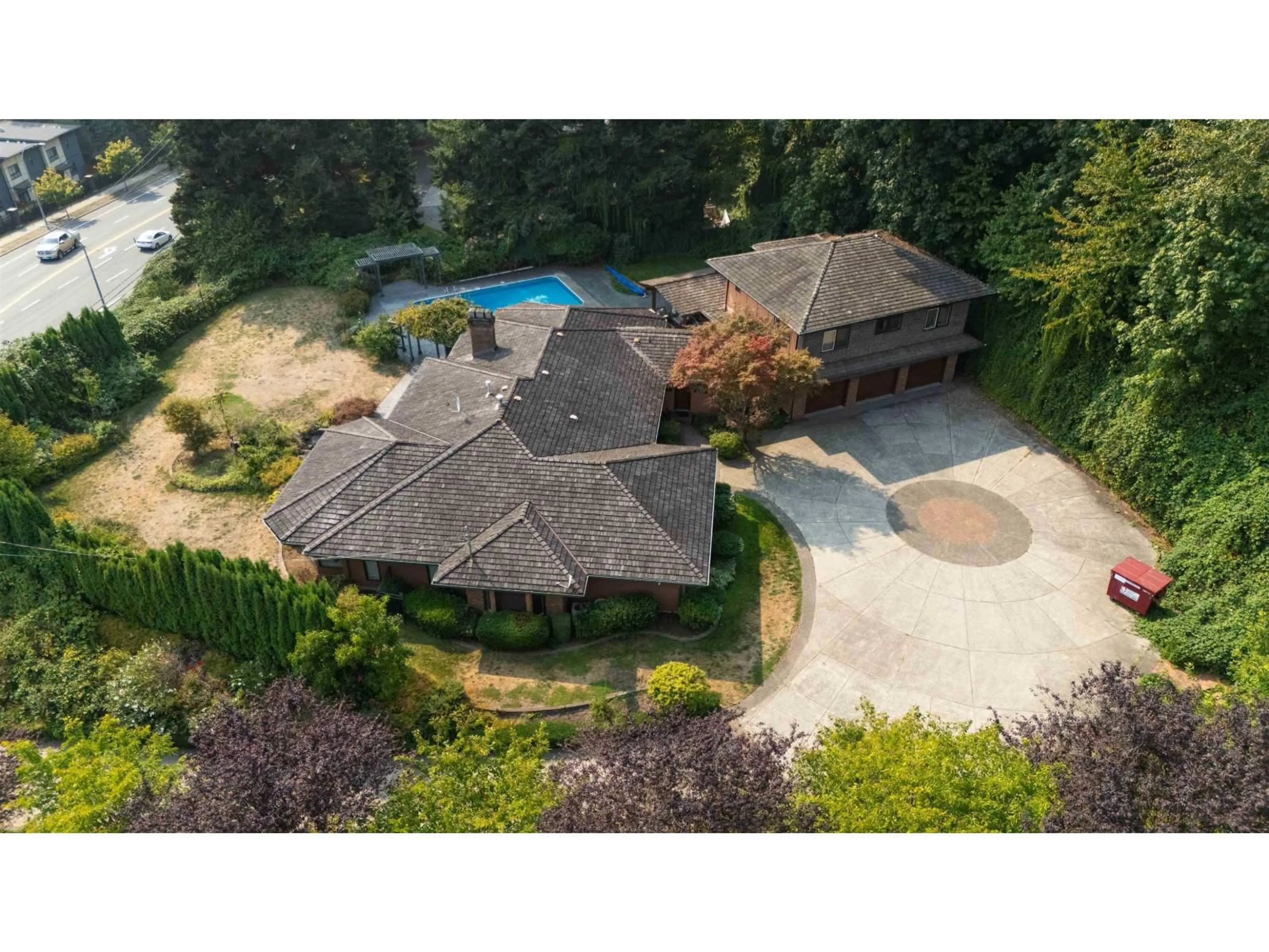 A pic from outside/outdoor area/front of a property/back of a property/a pic from drone, unknown for 35893 OLD YALE, Abbotsford British Columbia V3G2C6
