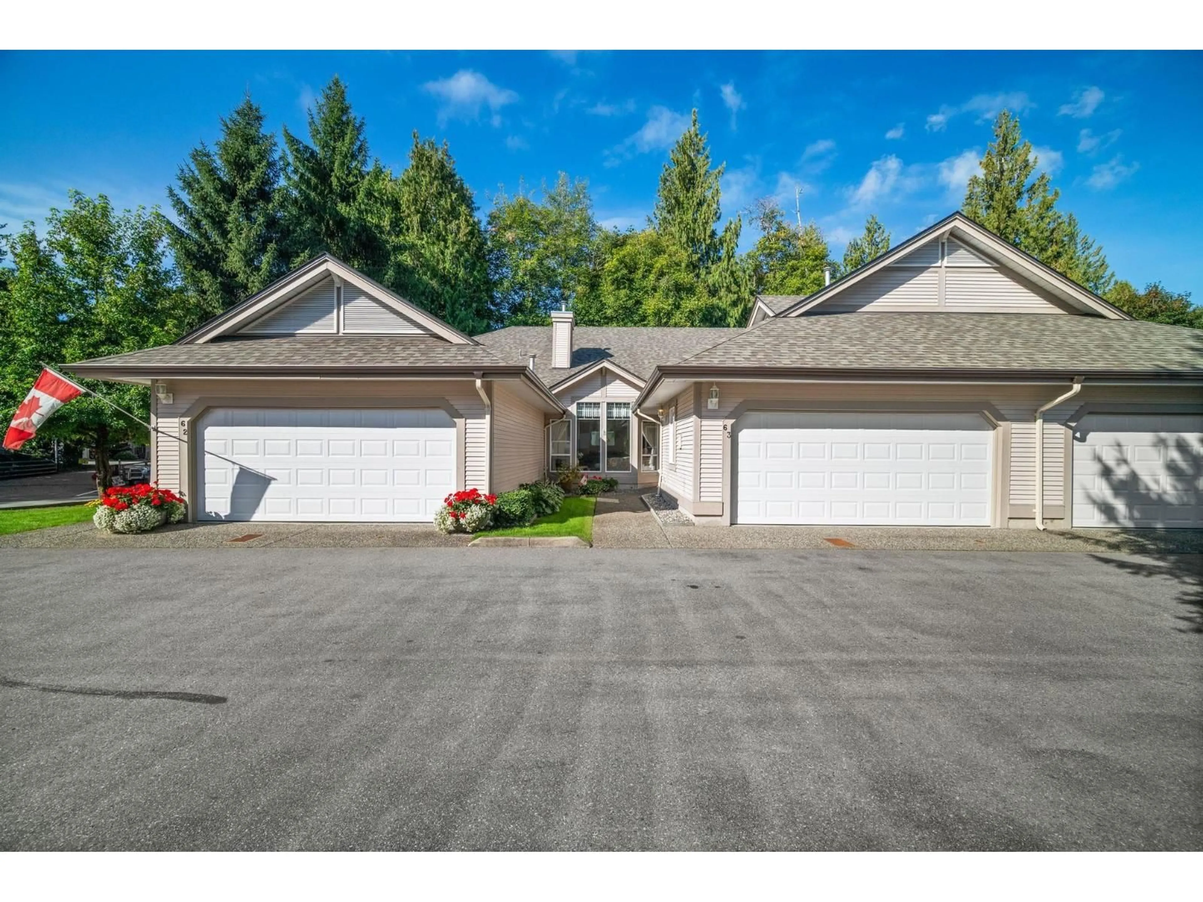 Indoor garage for 63 - 9025 216, Langley British Columbia V1M2X6