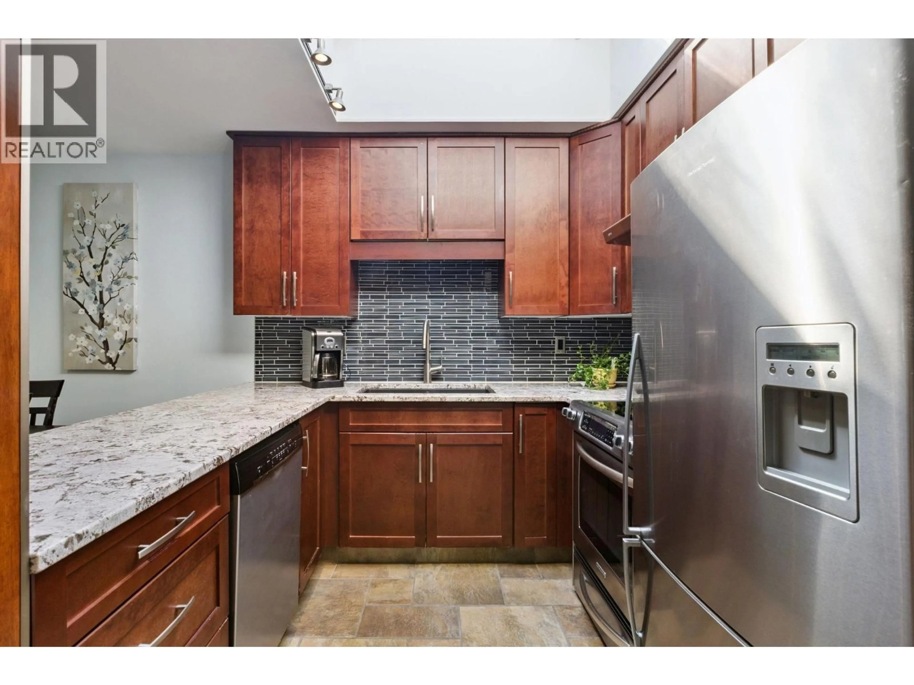 Standard kitchen, ceramic/tile floor for 303 - 145 12TH STREET, North Vancouver British Columbia V7L2J3