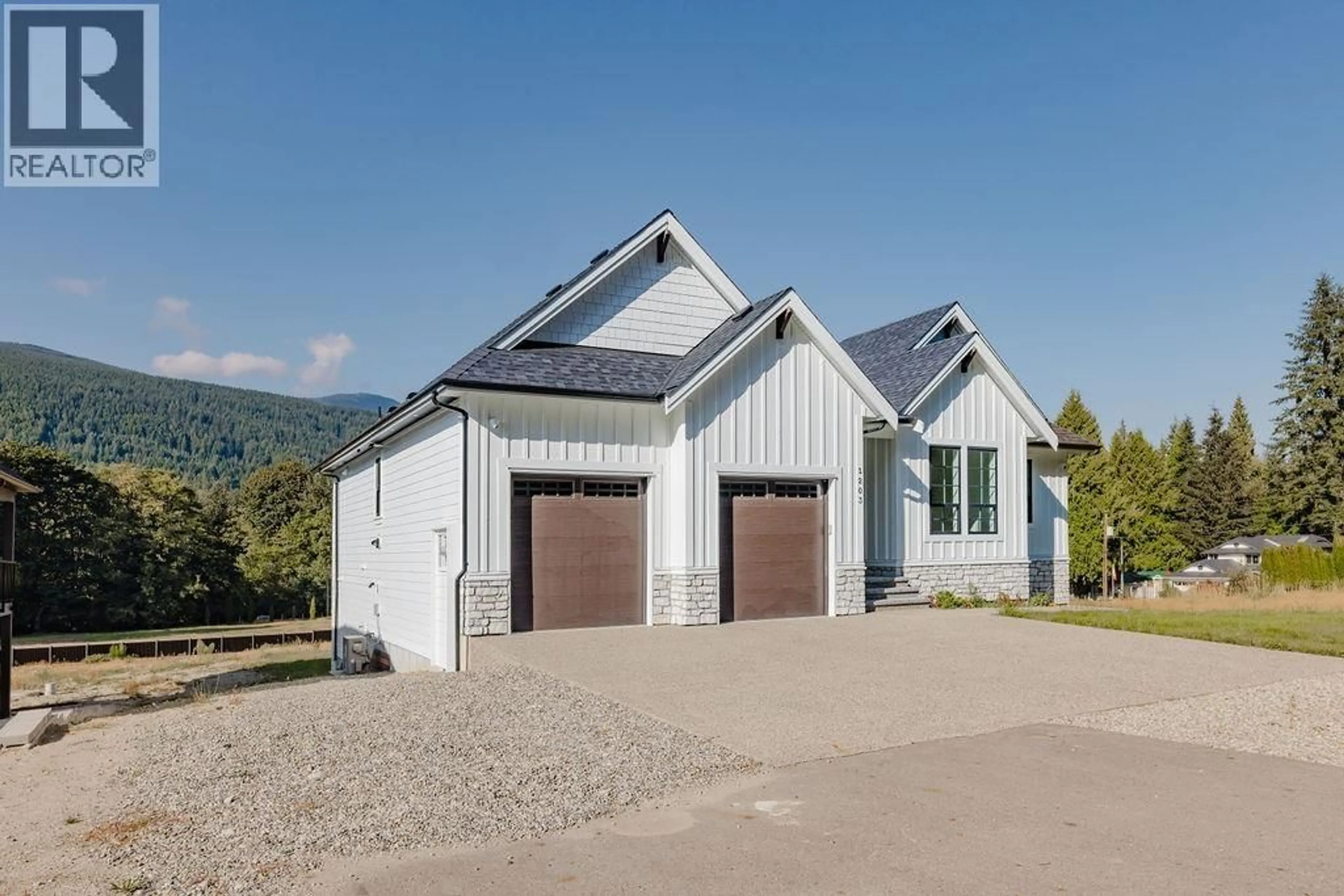 Home with vinyl exterior material, unknown for 1203 CASTLE ROAD, Gibsons British Columbia V0N1V5