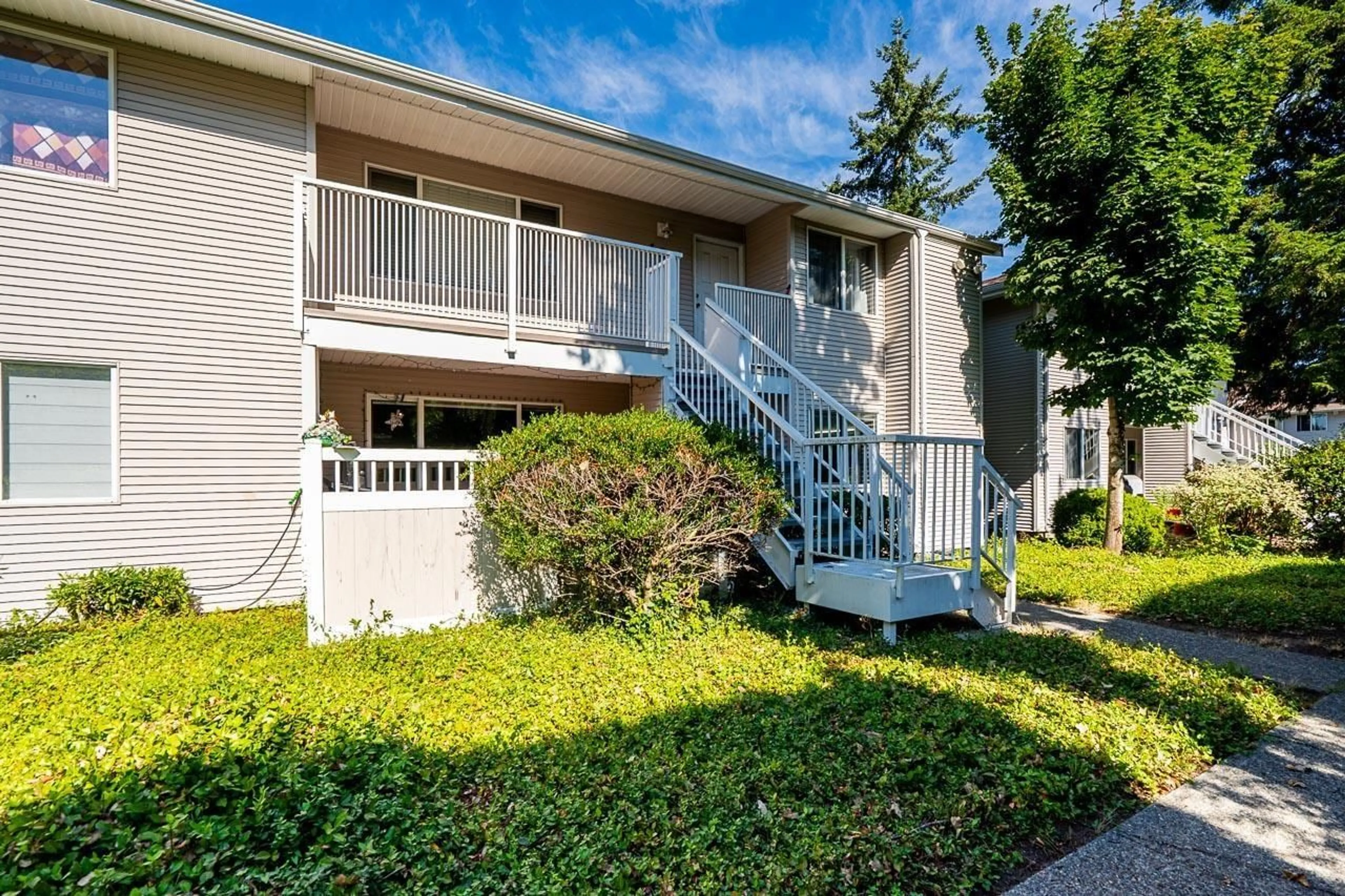 Unknown for 104 - 13915 72, Surrey British Columbia V3W2P6