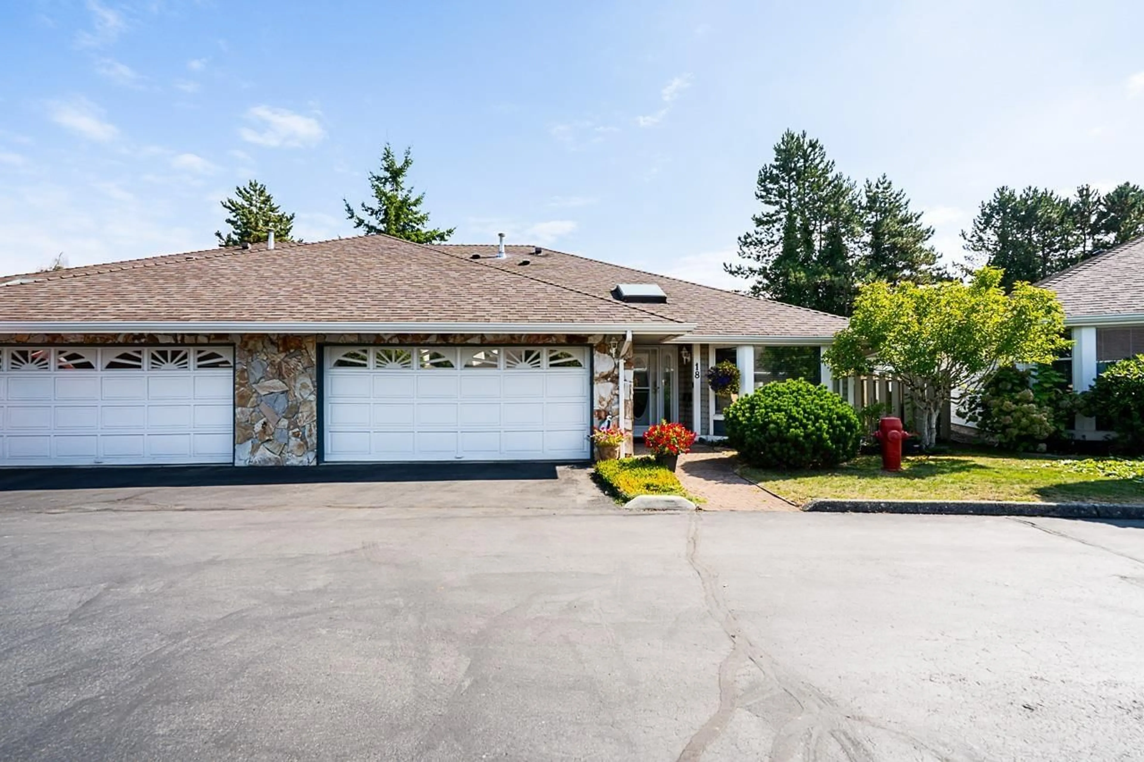 Unknown for 18 - 21746 52, Langley British Columbia V2Y1L4
