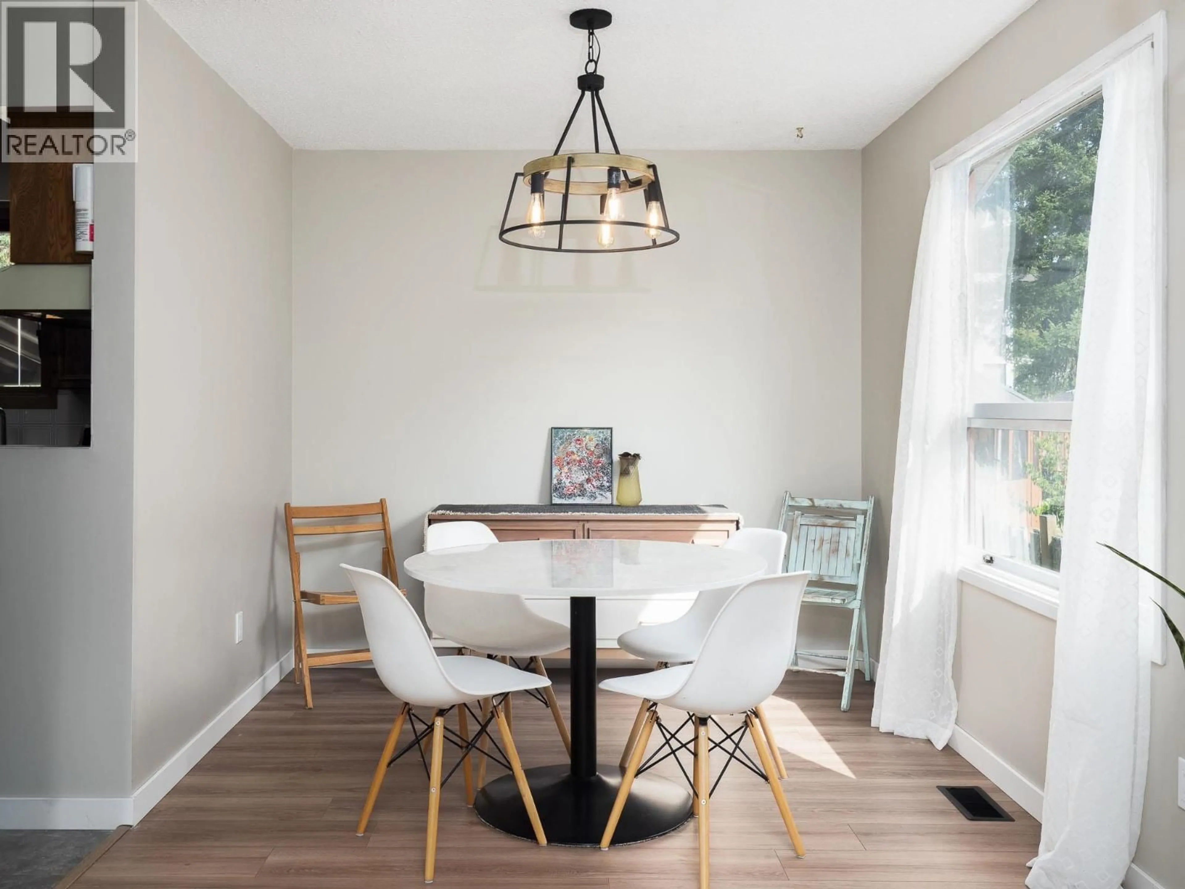 Dining room, wood/laminate floor for 3012 BERWICK DRIVE, Prince George British Columbia V2K3R7