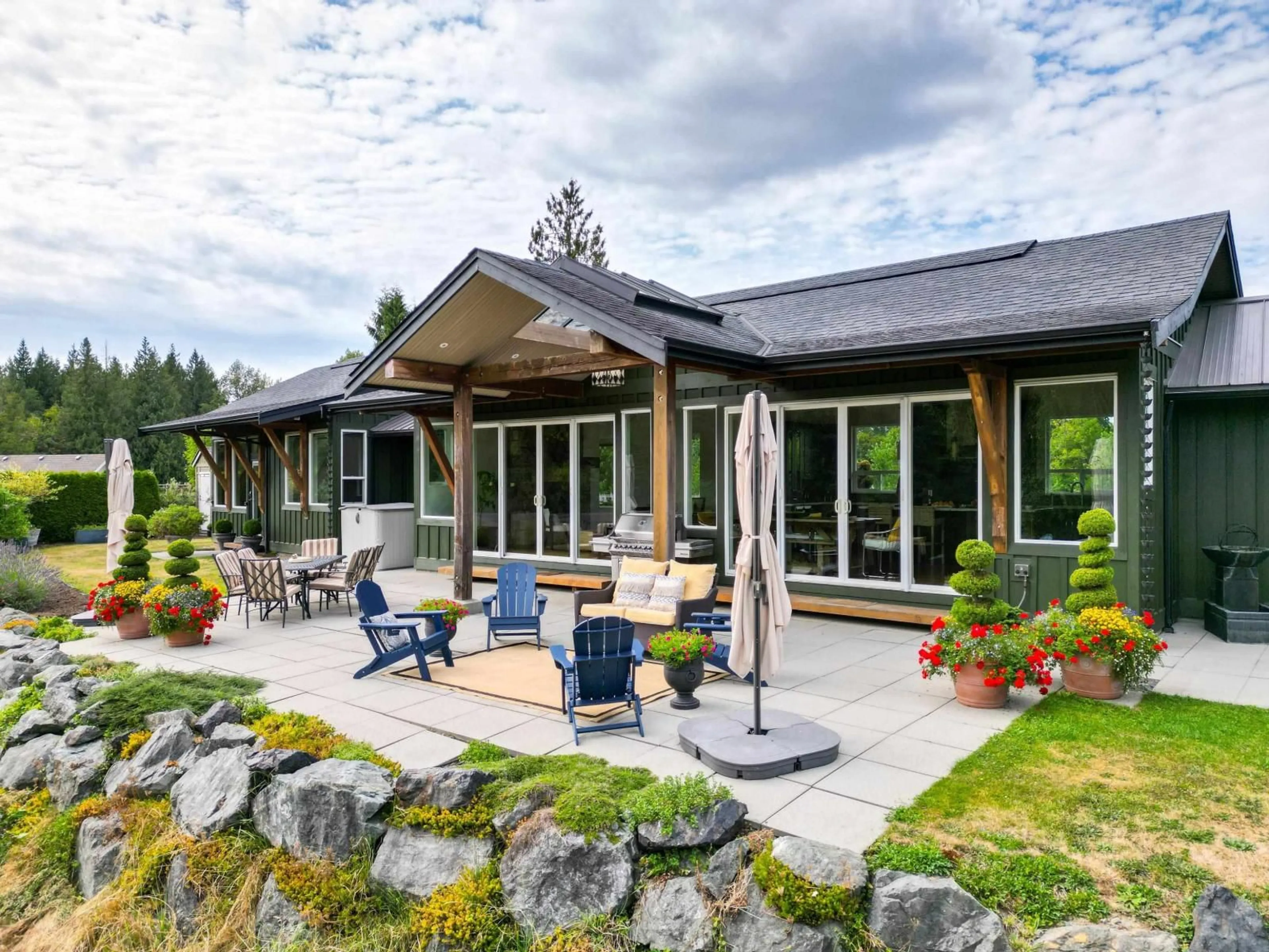 Patio, mountain view for 26276 69, Langley British Columbia V4W1M6
