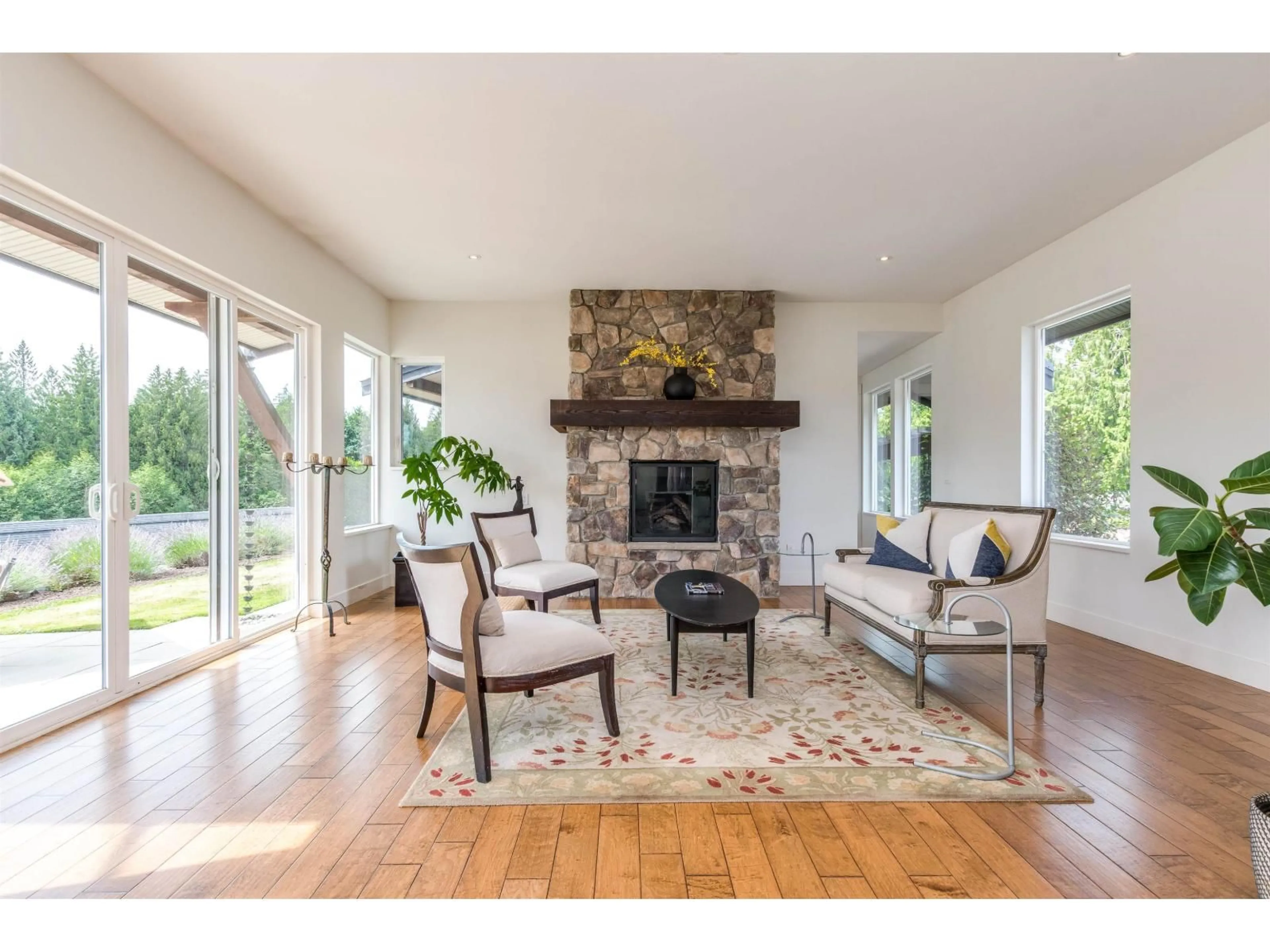 Living room with furniture, unknown for 26276 69, Langley British Columbia V4W1M6