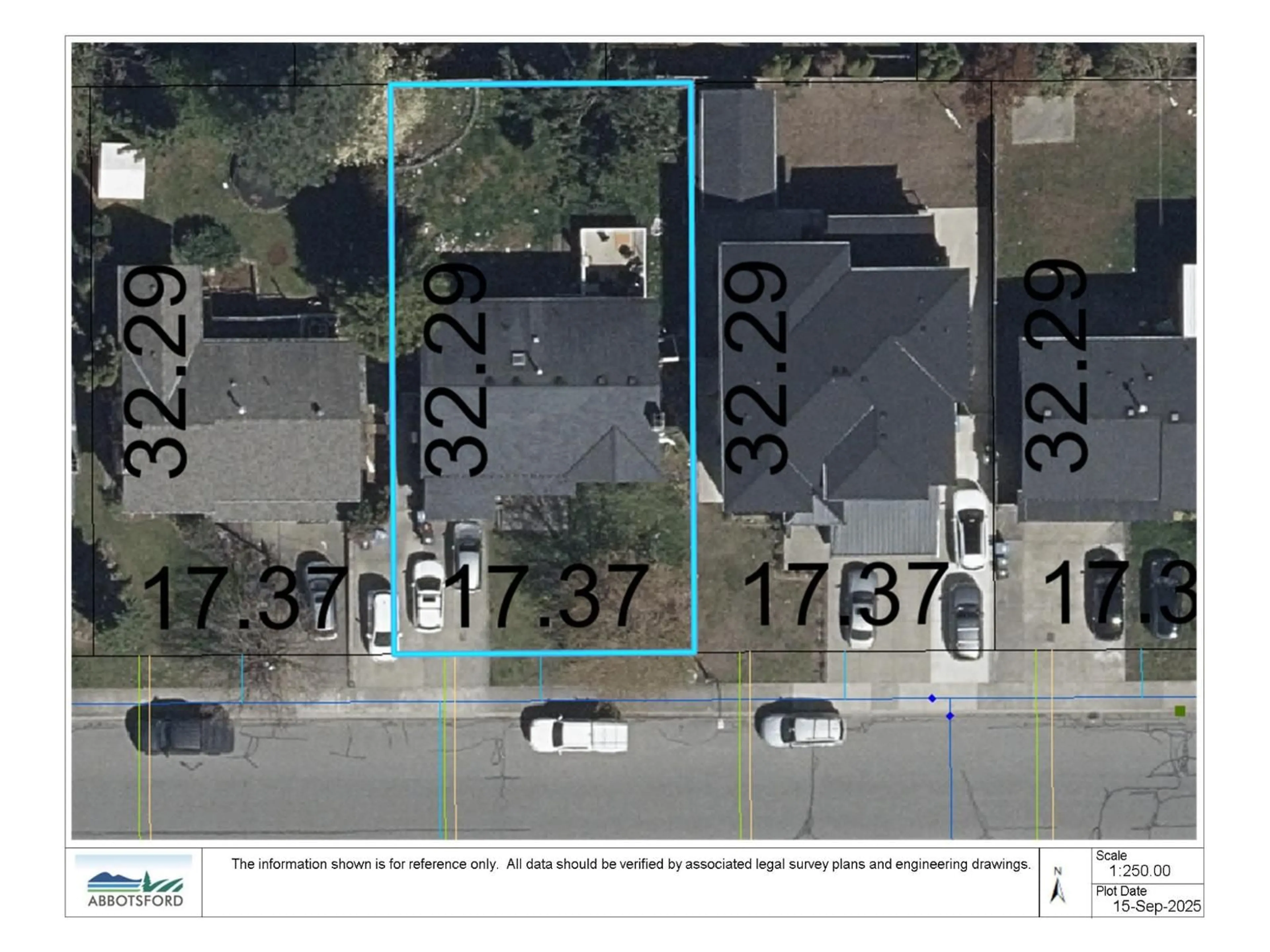A pic from outside/outdoor area/front of a property/back of a property/a pic from drone, street for 32317 ADAIR, Abbotsford British Columbia V2T4L7