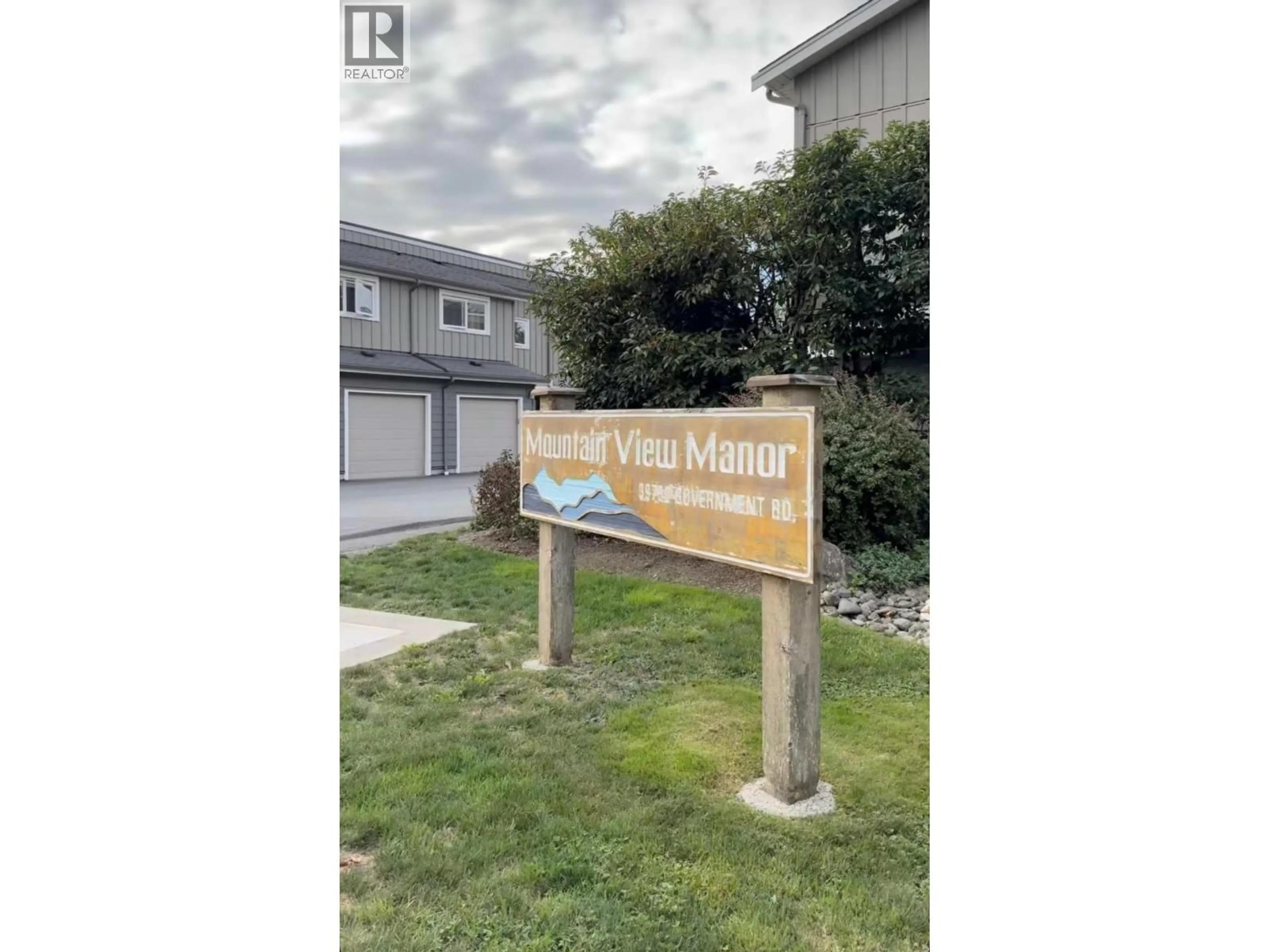 Unknown for 18 - 39752 GOVERNMENT ROAD, Squamish British Columbia V8E0A9