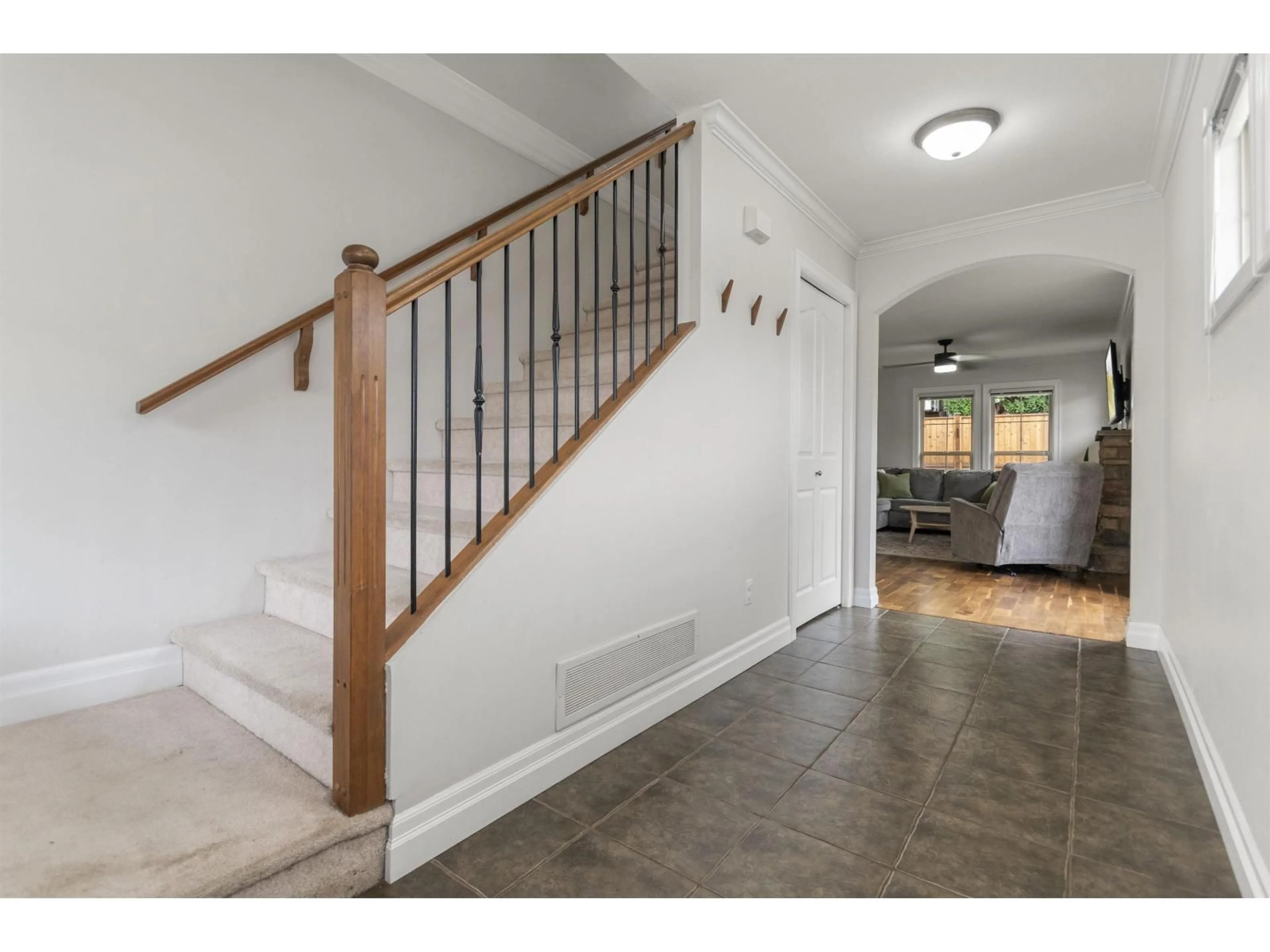 Indoor entryway for 30 - 6449 BLACKWOOD LANE, Chilliwack British Columbia V2R5X5