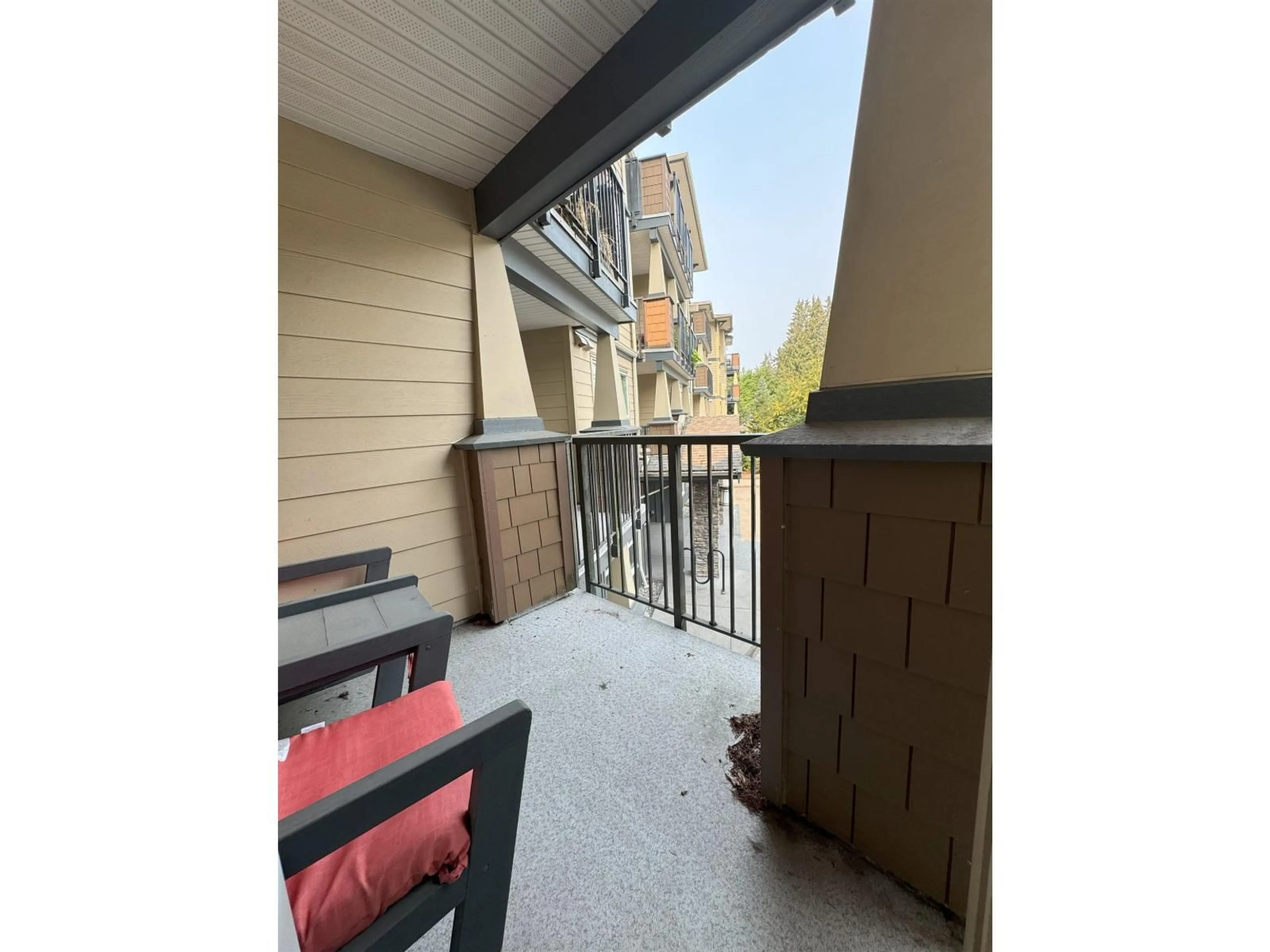 Balcony in the apartment, unknown for 223 - 2565 CAMPBELL, Abbotsford British Columbia V2S0E3