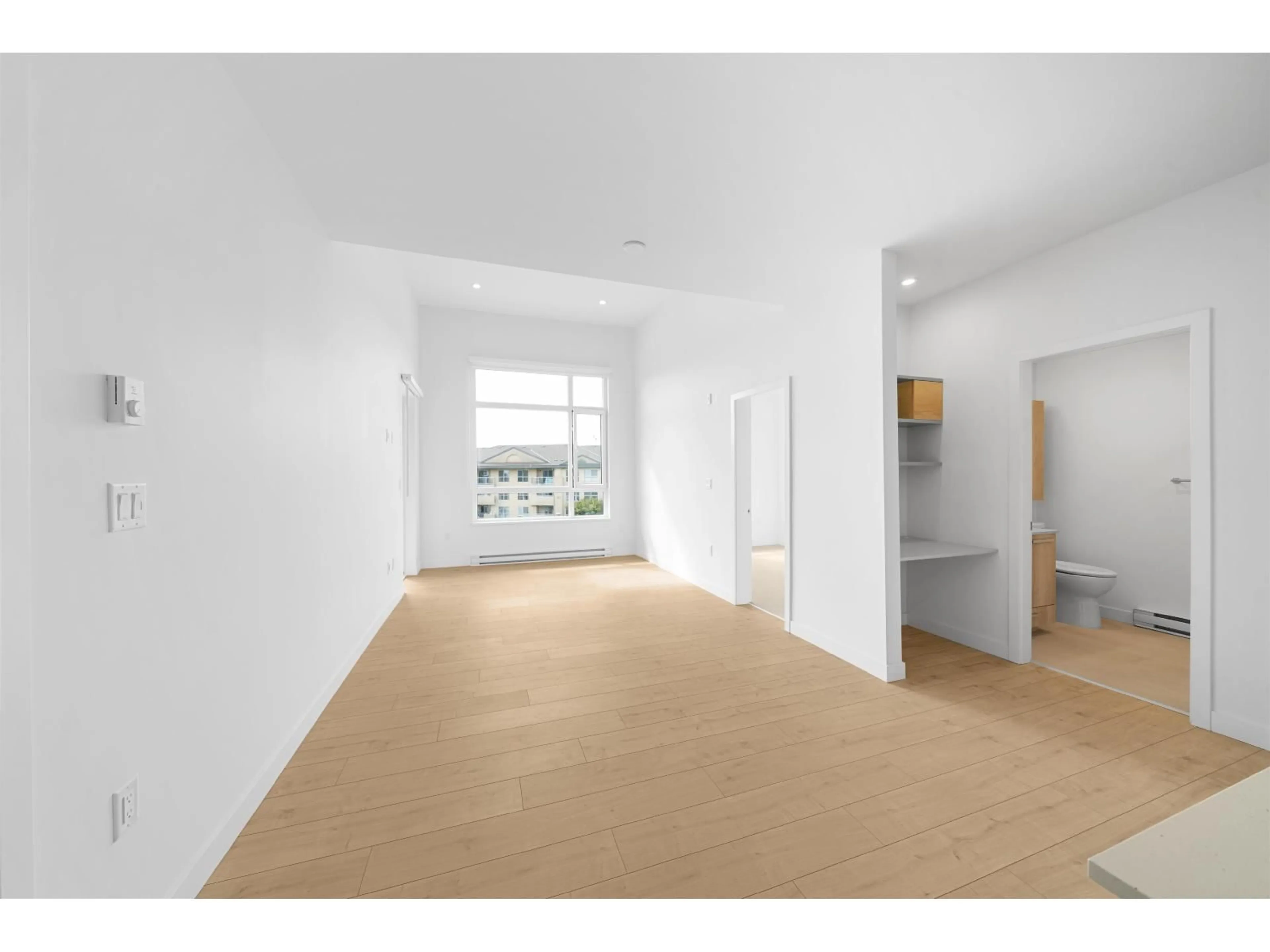 A pic of a room for 419 - 13788 76, Surrey British Columbia V3W8J5