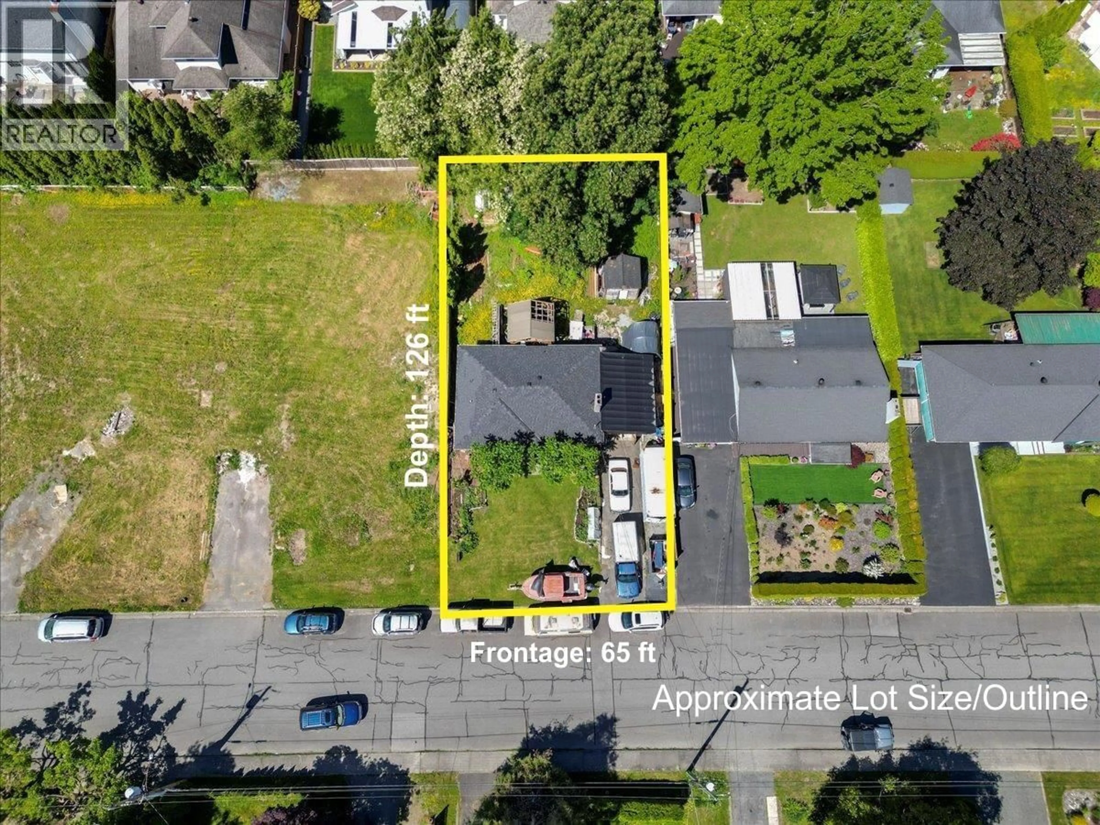 A pic from outside/outdoor area/front of a property/back of a property/a pic from drone, street for 12039 220 STREET, Maple Ridge British Columbia V2X5R6