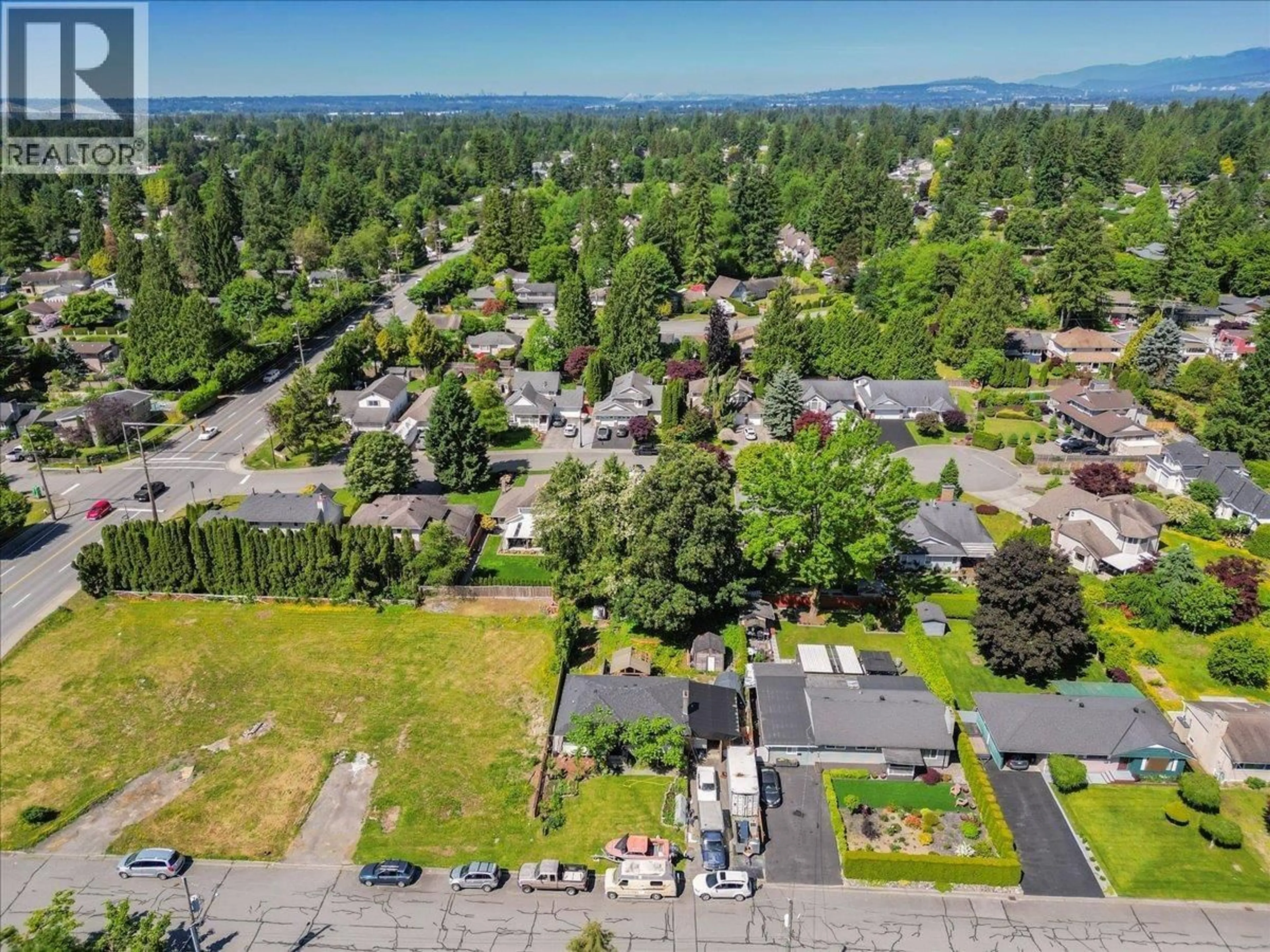 A pic from outside/outdoor area/front of a property/back of a property/a pic from drone, mountain view for 12039 220 STREET, Maple Ridge British Columbia V2X5R6