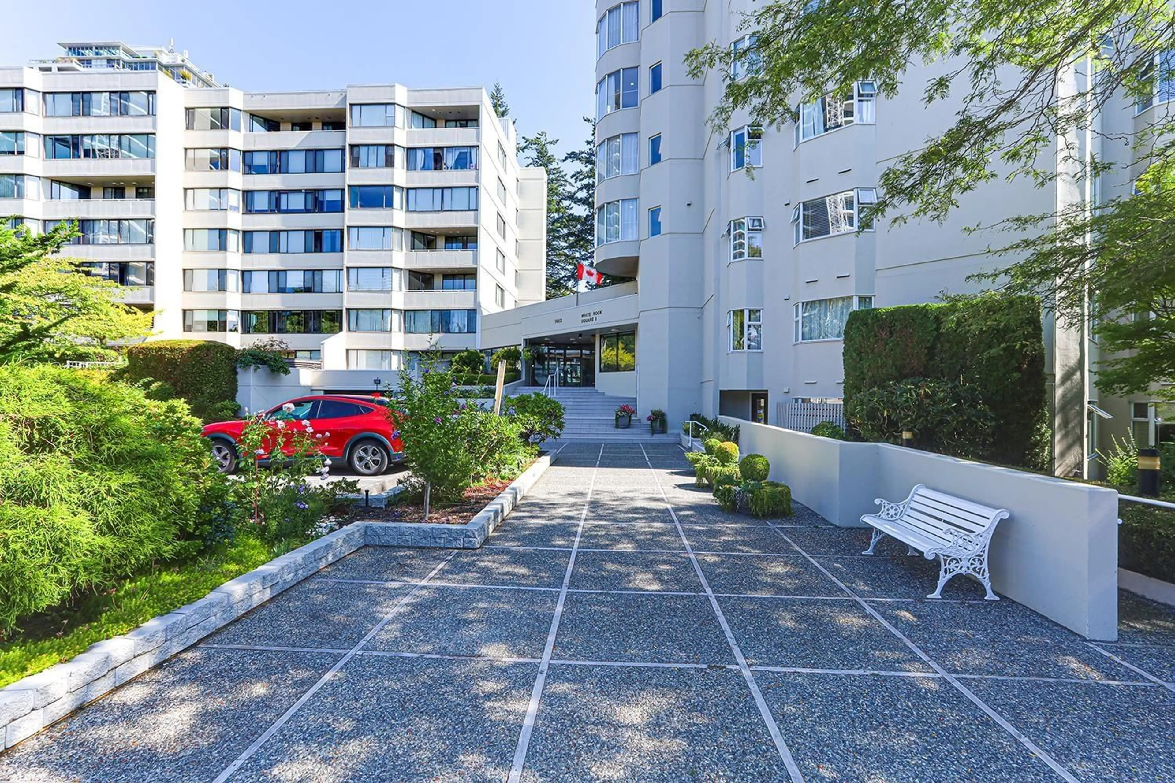 Patio, street for 302 - 1442 FOSTER, White Rock British Columbia V4B3X7