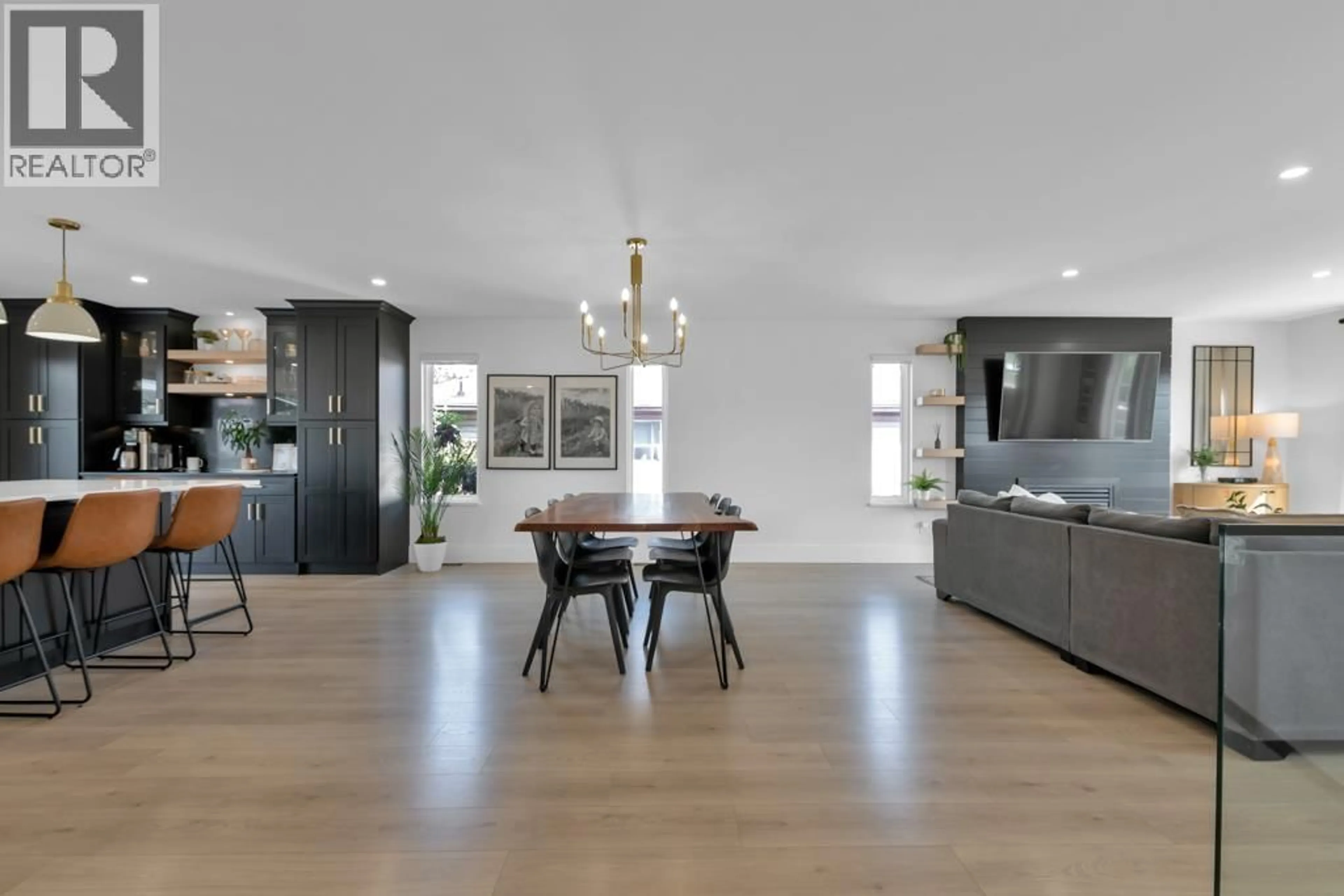 Open concept kitchen, unknown for 20245 DITTON STREET, Maple Ridge British Columbia V2X3N1