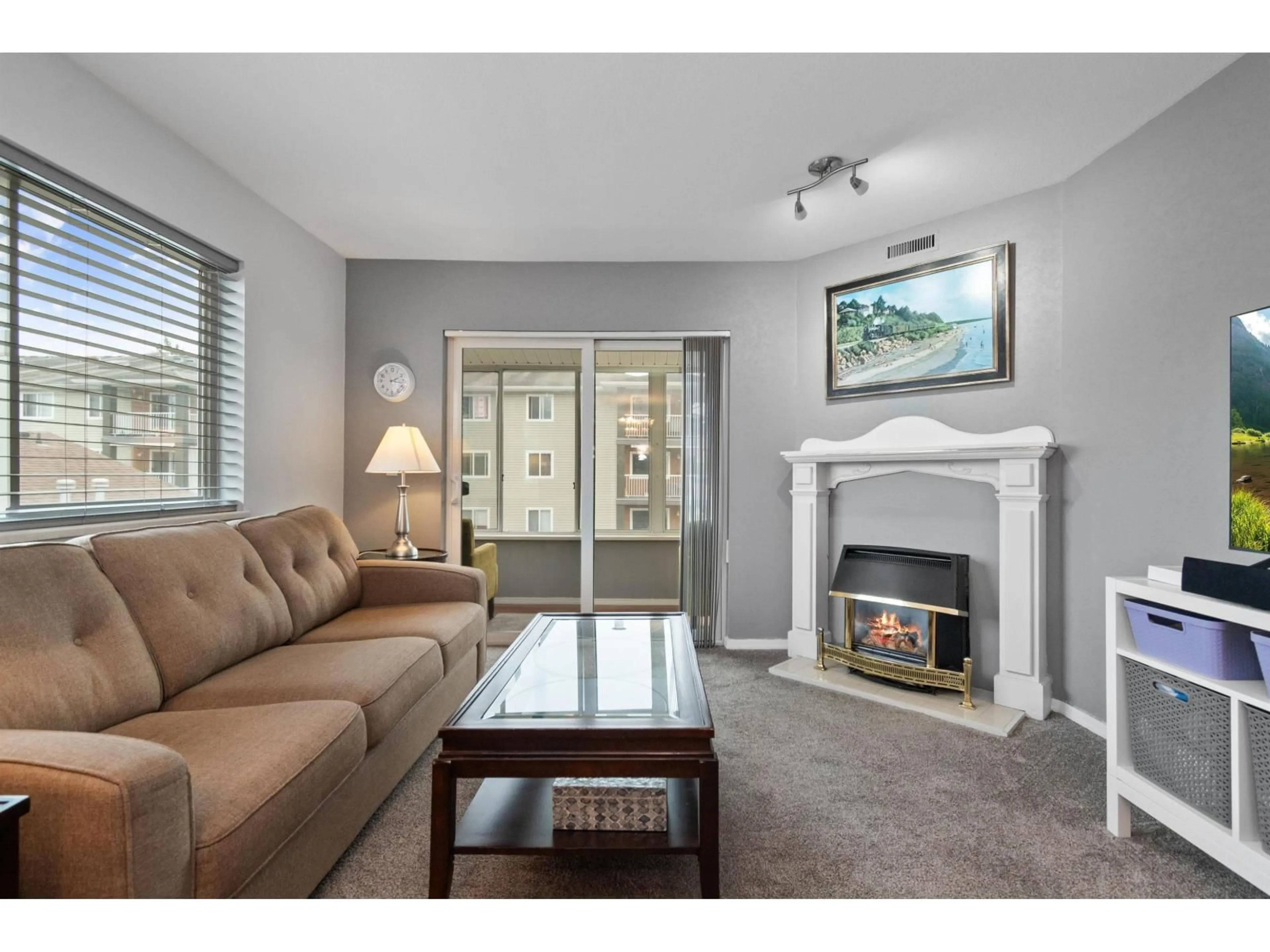 Living room with furniture, unknown for 306 - 9175 EDWARD STREET, Chilliwack British Columbia V2P4C5