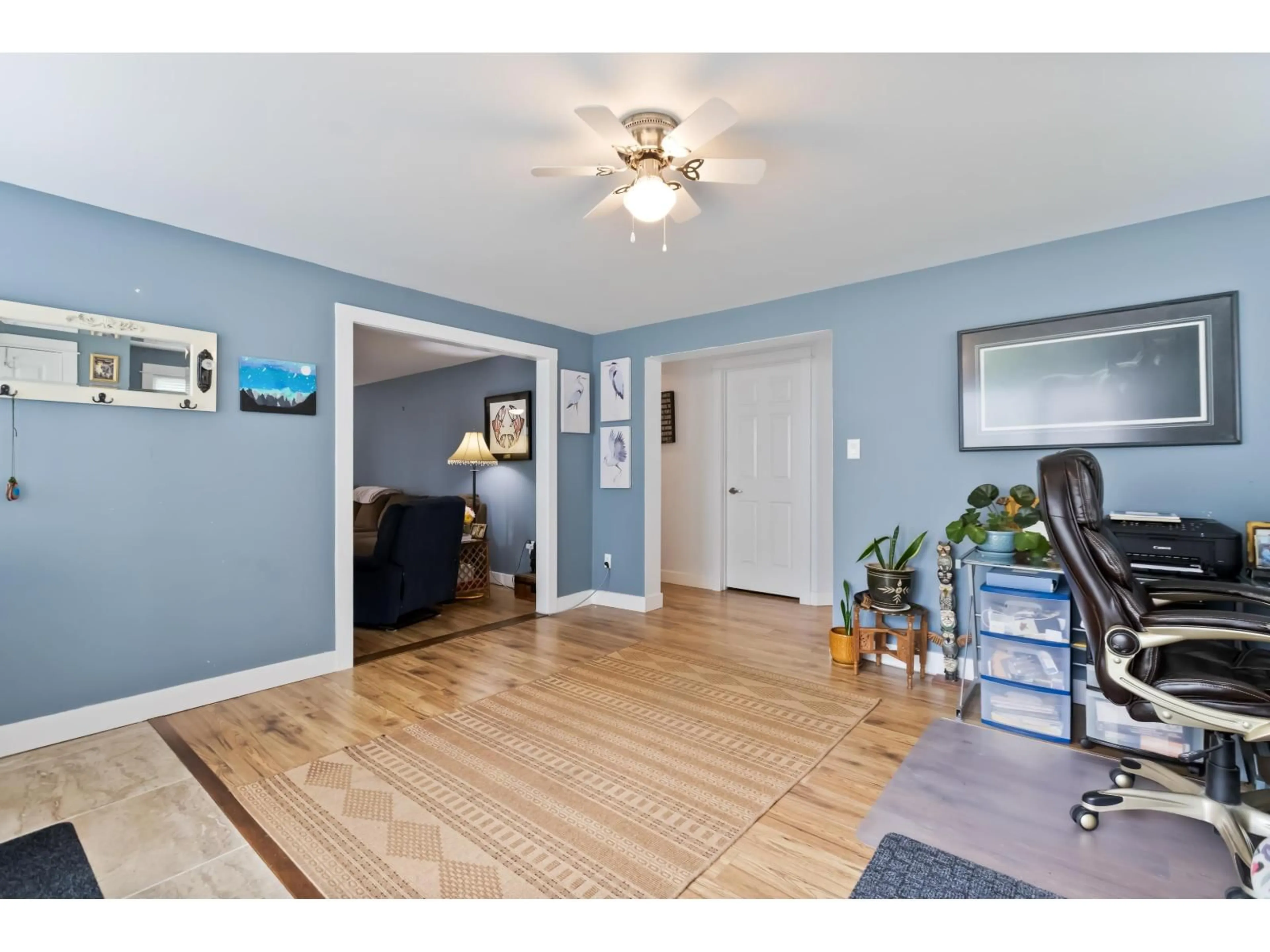 Indoor entryway for 111 - 43201 LOUGHEED, Mission British Columbia V0M1G0