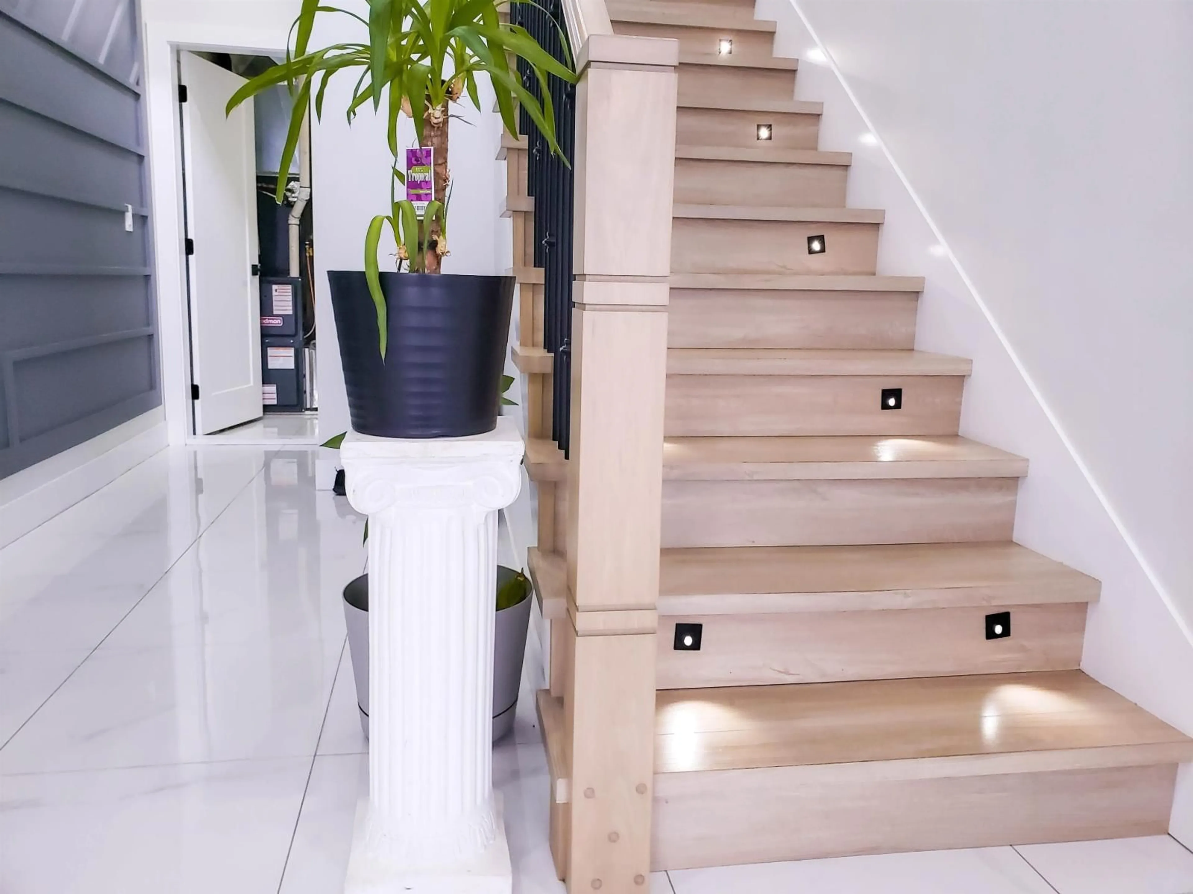 Stairs for 32663 CUNNINGHAM, Mission British Columbia V4S0E5