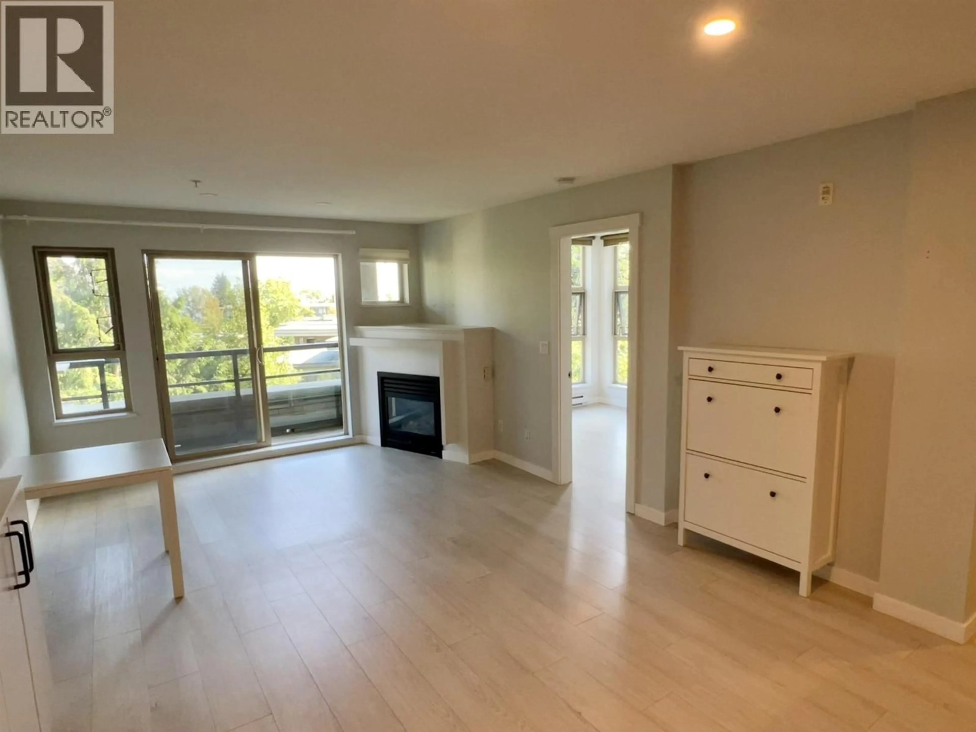 A pic of a room for 311 - 9329 UNIVERSITY CRESCENT, Burnaby British Columbia V5A4Y4