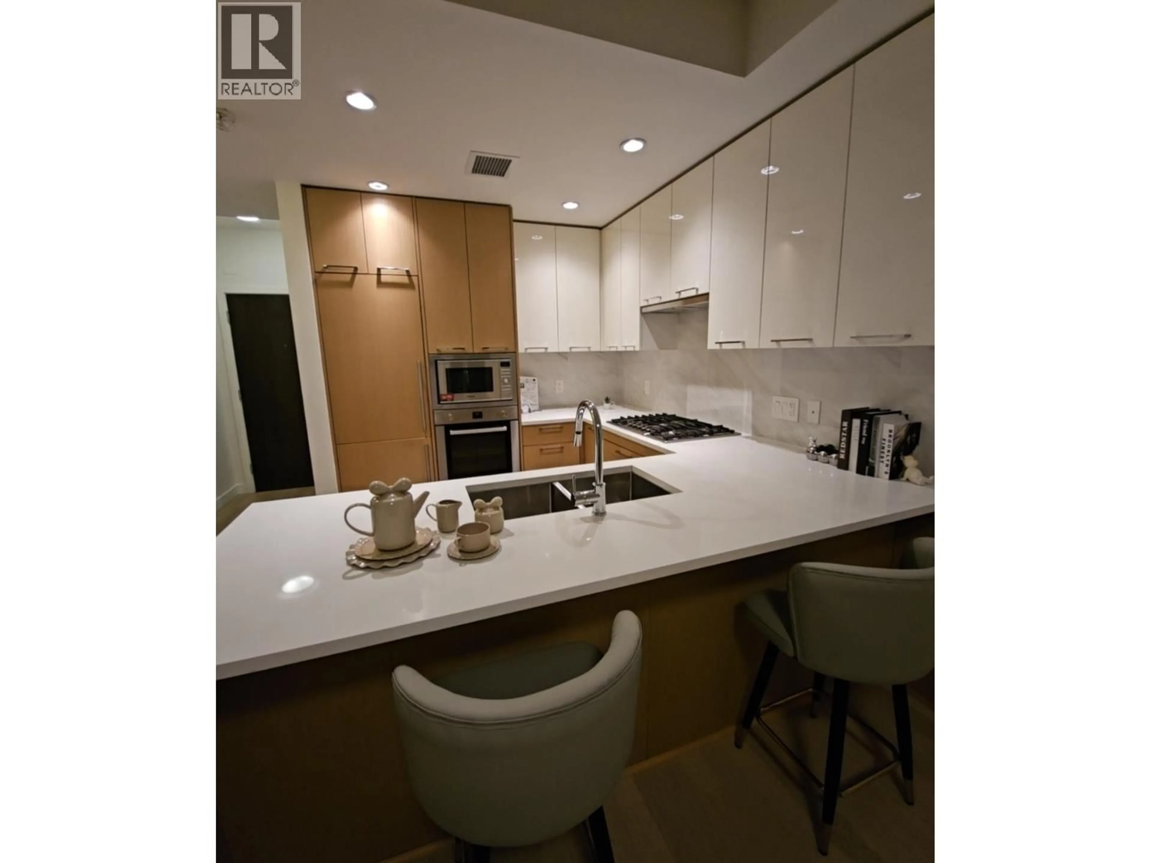 Contemporary kitchen, unknown for 315 - 4033 MAY DRIVE, Richmond British Columbia V6X0T3