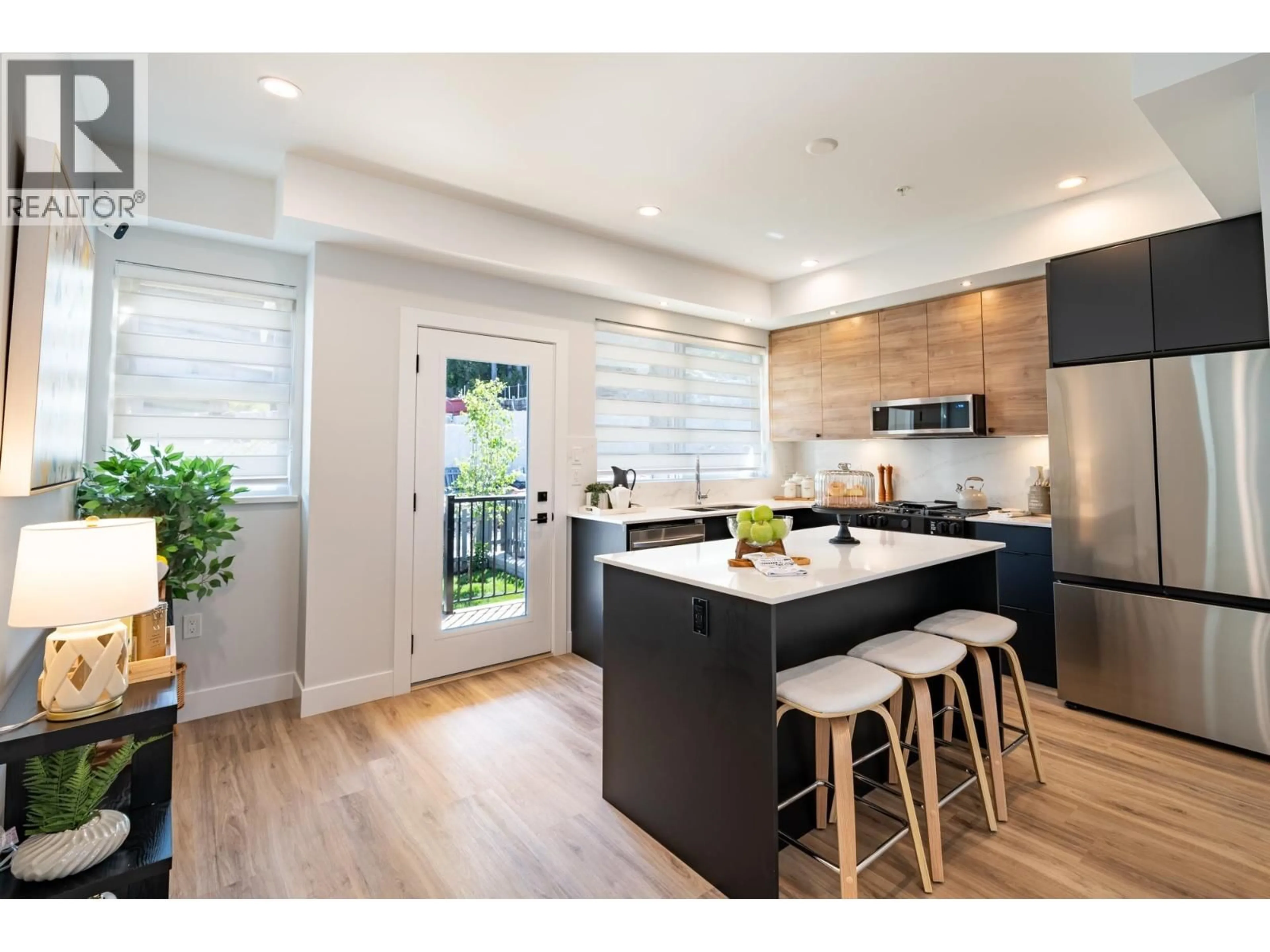 Open concept kitchen, wood/laminate floor for 50 - 10640 248 STREET, Maple Ridge British Columbia V2W0K9