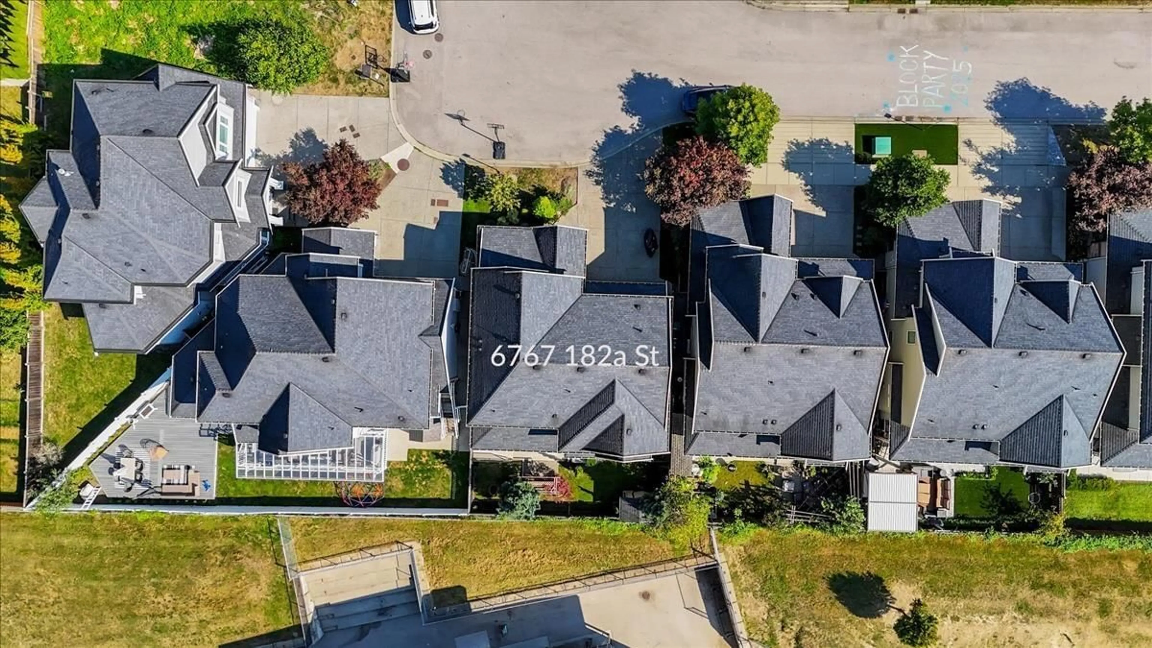 A pic from outside/outdoor area/front of a property/back of a property/a pic from drone, street for 6767 182A, Surrey British Columbia V3S1E5