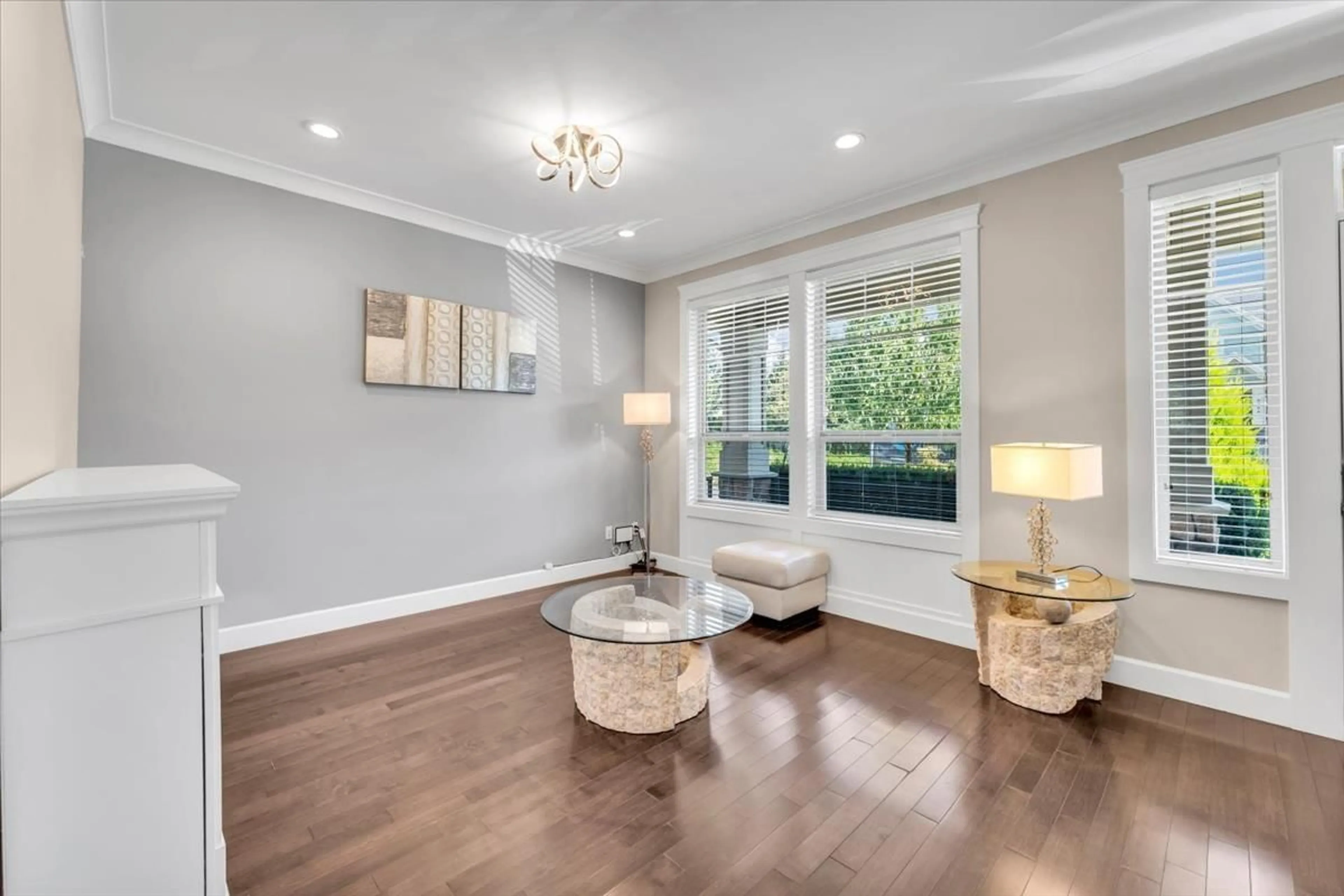 Living room with furniture, wood/laminate floor for 6767 182A, Surrey British Columbia V3S1E5