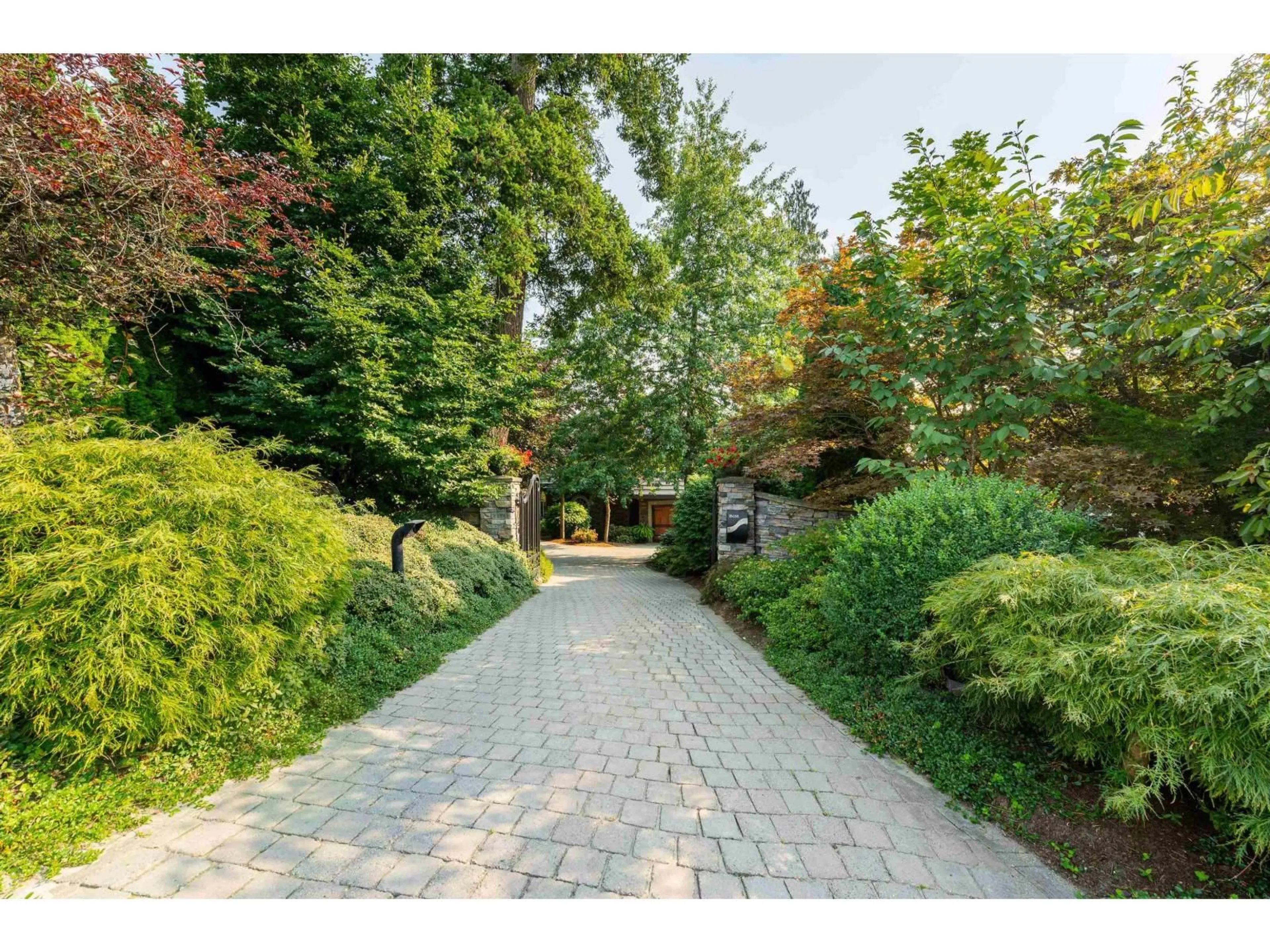 A pic from outside/outdoor area/front of a property/back of a property/a pic from drone, street for 18638 54A, Surrey British Columbia V3S8L5