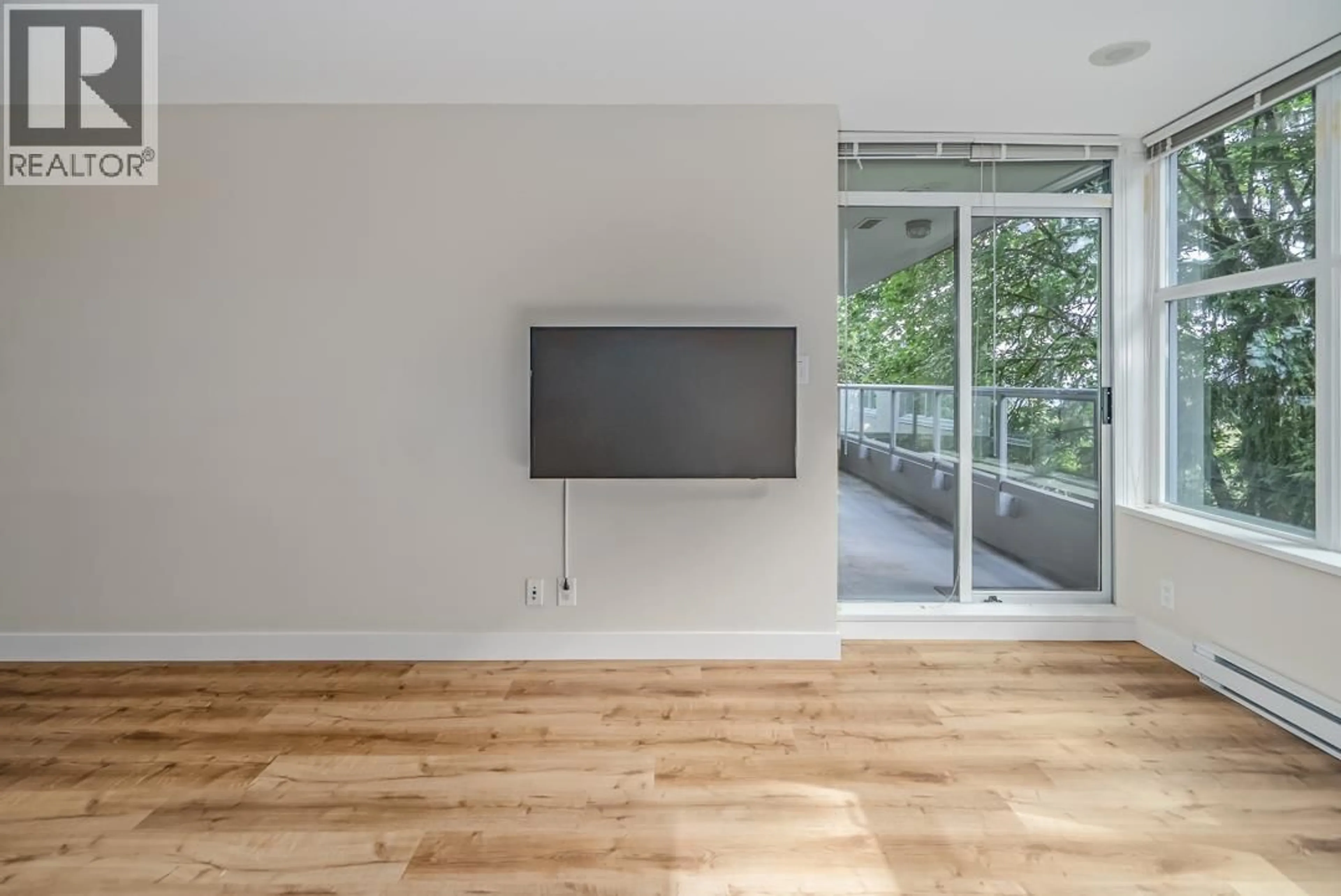 Unknown for 509 - 9262 UNIVERSITY CRESCENT, Burnaby British Columbia V5A0A4
