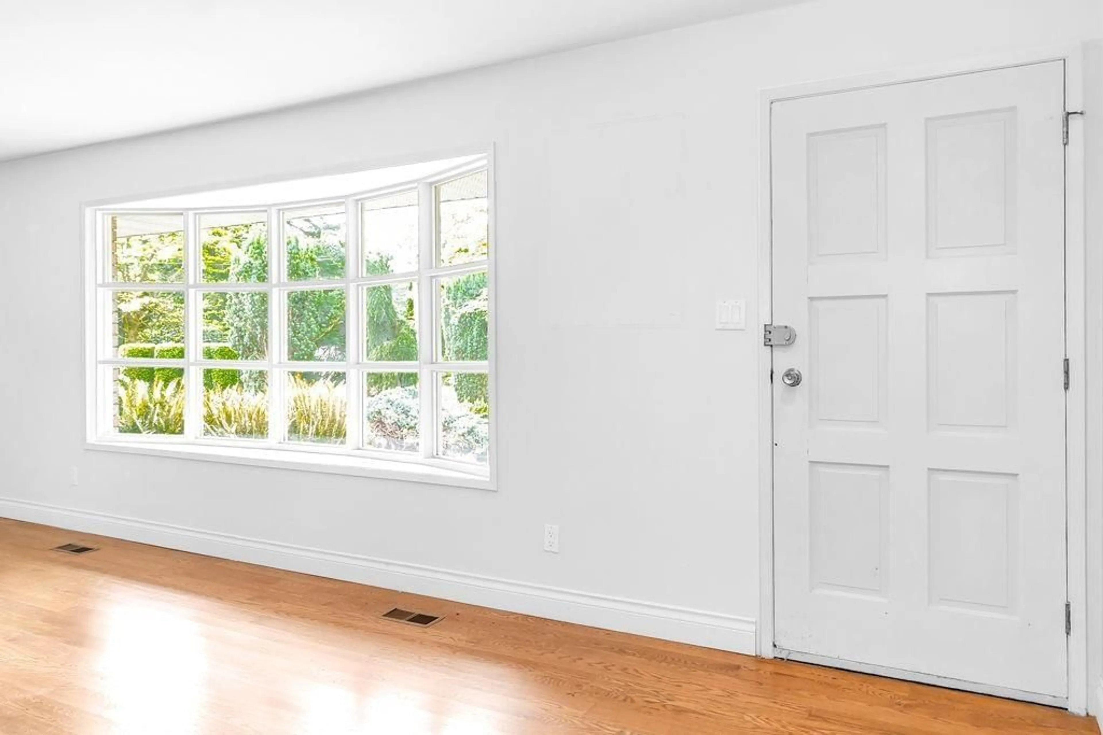 Indoor entryway for 5144 235, Langley British Columbia V2Z2P5
