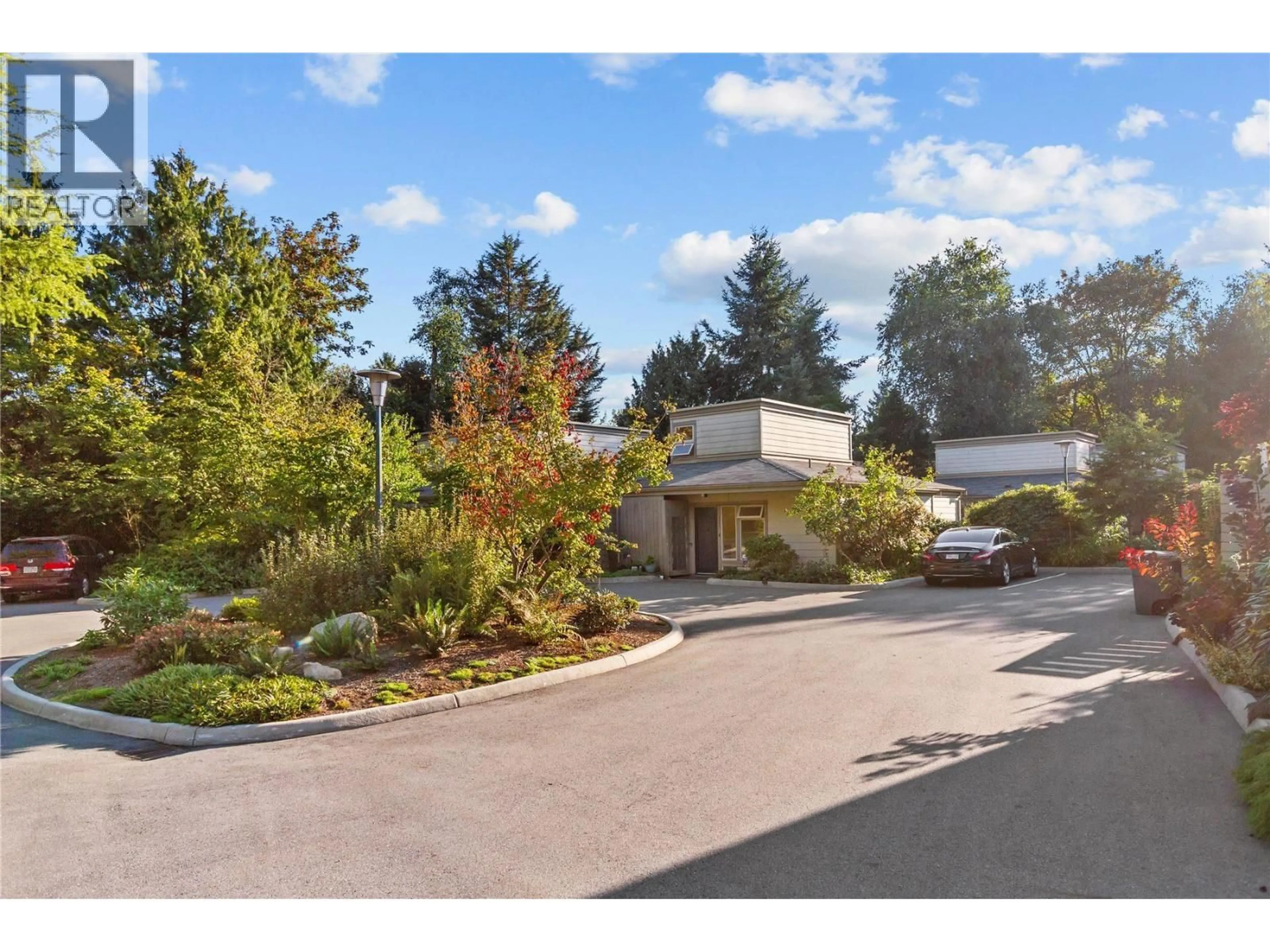 A pic from outside/outdoor area/front of a property/back of a property/a pic from drone, street for 7361 LIARD PLACE, Vancouver British Columbia V5S4A3