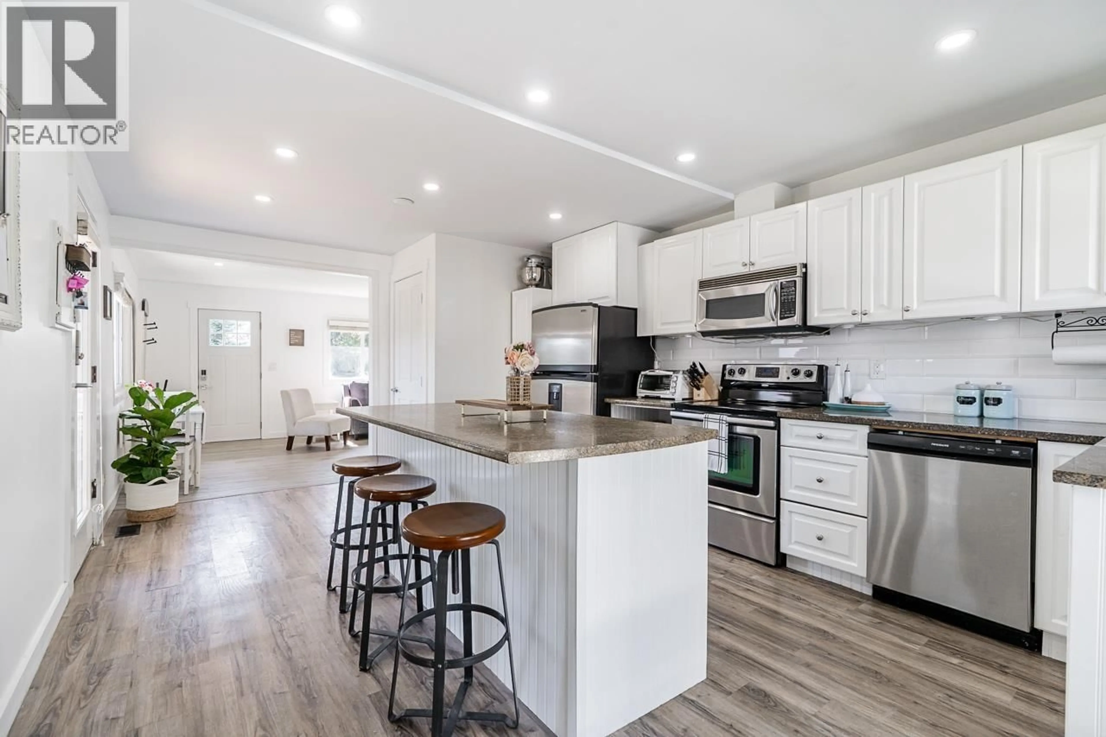 Open concept kitchen, unknown for 23035 117 AVENUE, Maple Ridge British Columbia V2X2K3