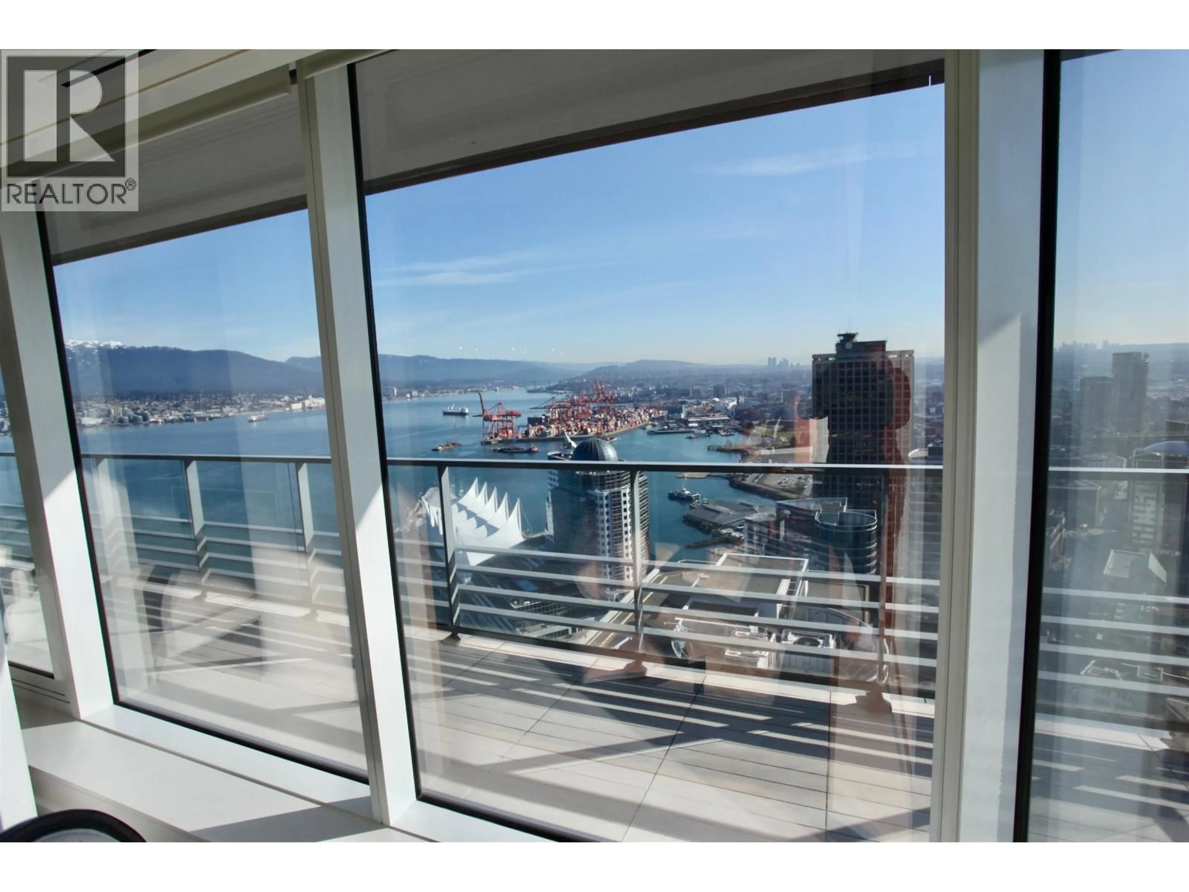 Balcony in the apartment, water/lake/river/ocean view for 4203 - 1011 CORDOVA STREET, Vancouver British Columbia V6C0B2