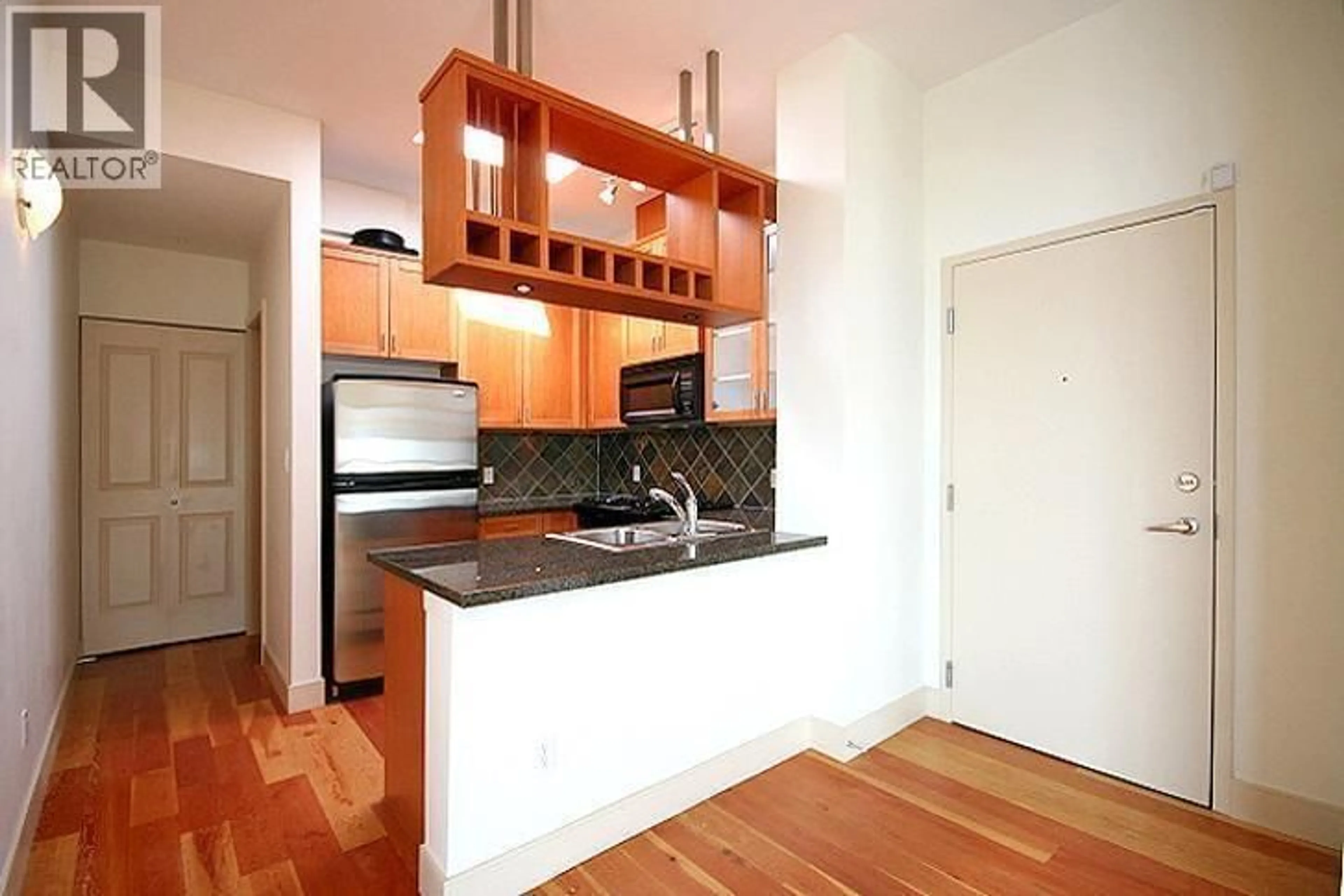 Standard kitchen, wood/laminate floor for 517 - 8988 HUDSON STREET, Vancouver British Columbia V6P6Z1