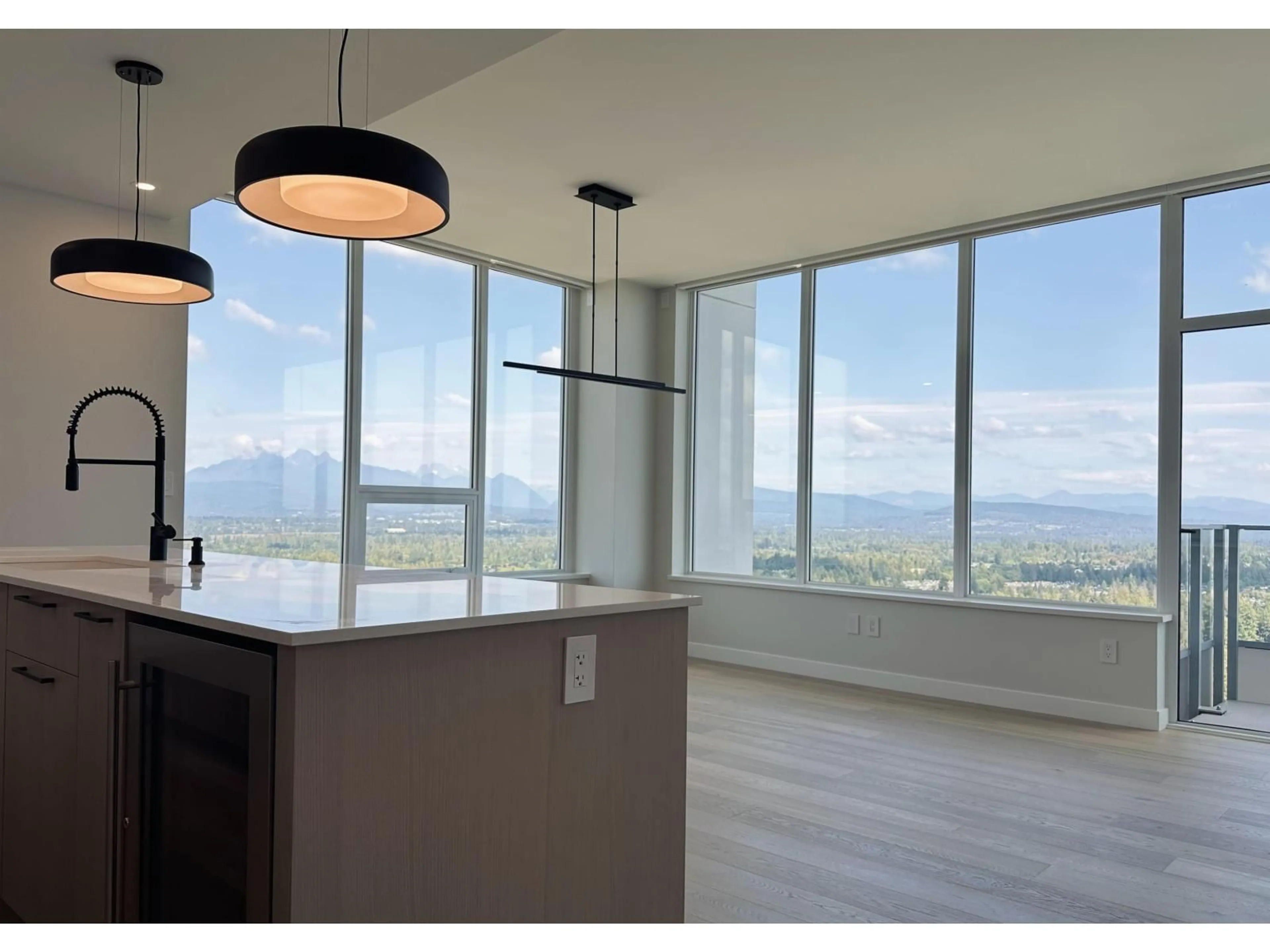 Open concept kitchen, unknown for 3404 - 8551 201, Langley British Columbia V2Y3Y5