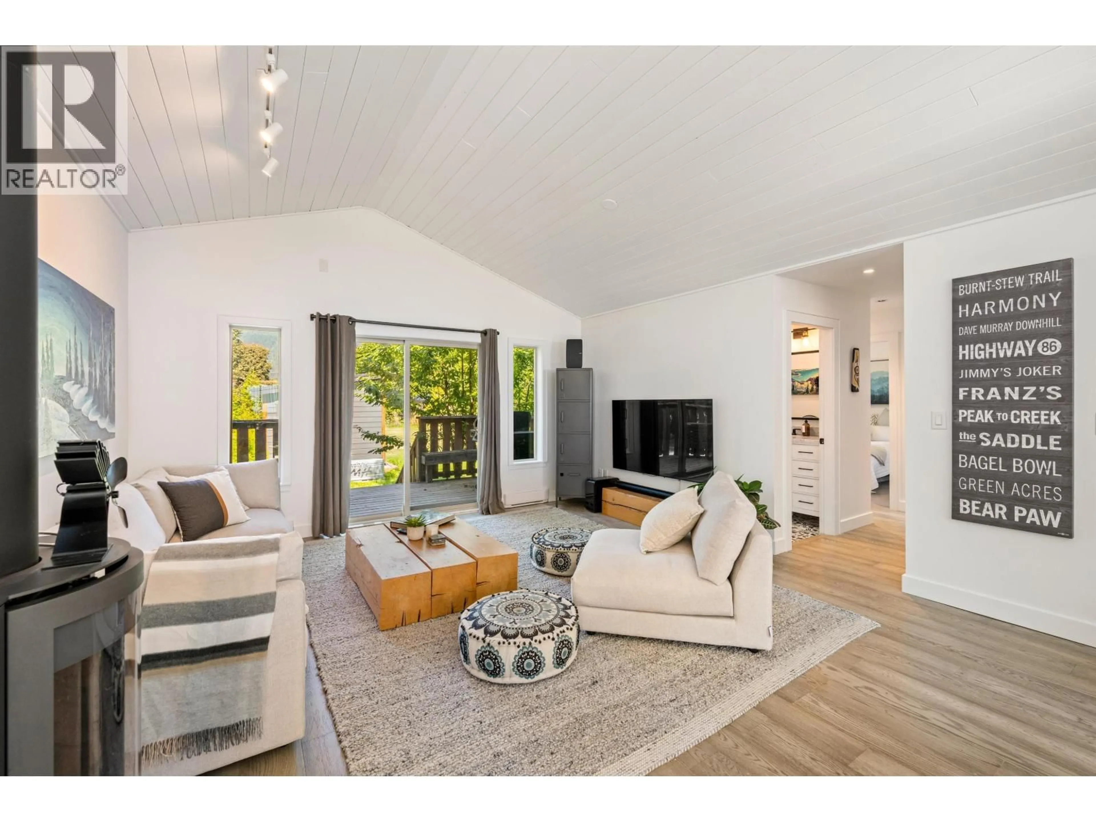 Living room with furniture, unknown for 7342 CLOVER ROAD, Pemberton British Columbia V0N2L0