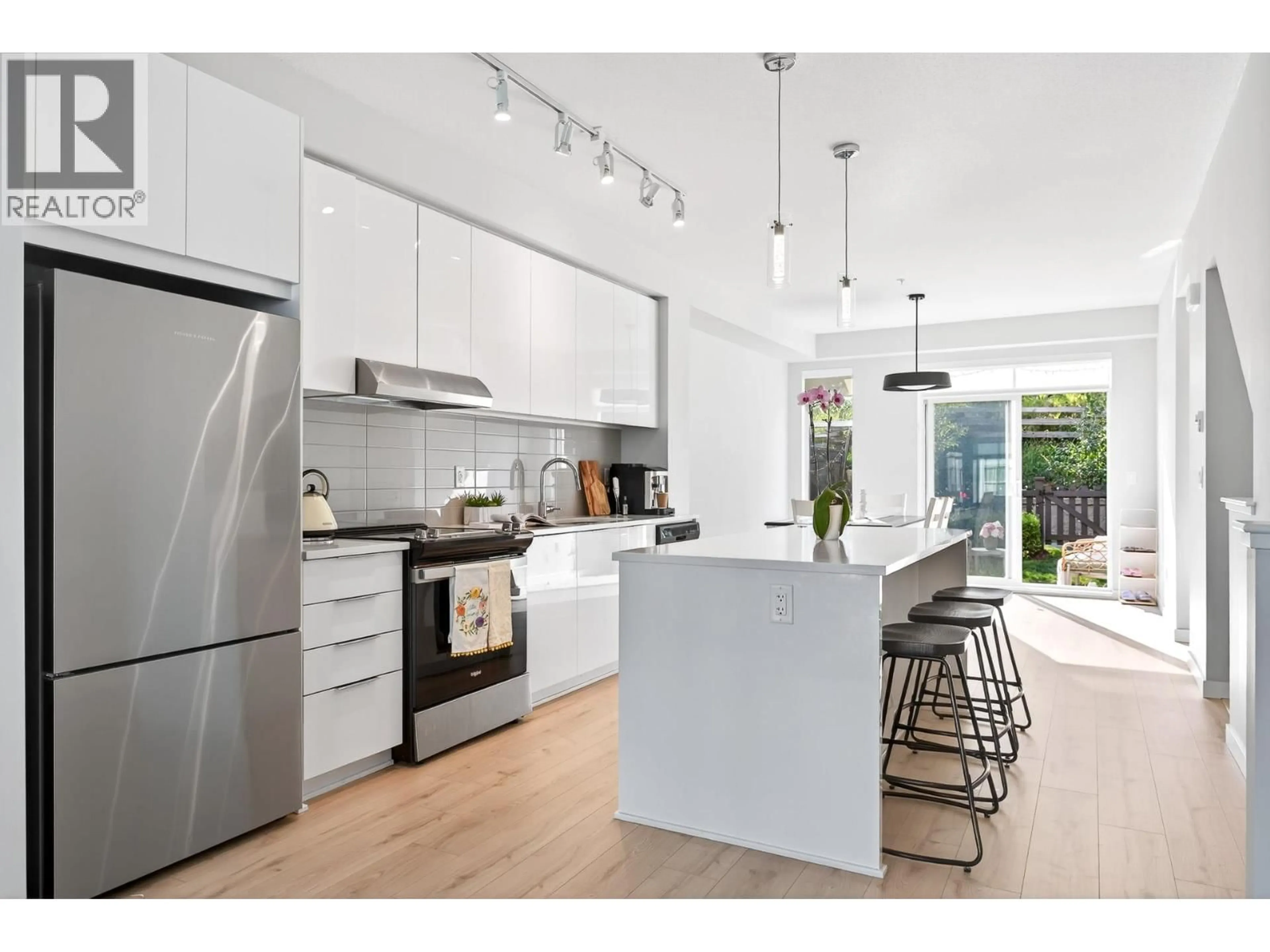 Open concept kitchen, unknown for 1070 - 11280 PAZARENA PLACE, Maple Ridge British Columbia V2X9H8